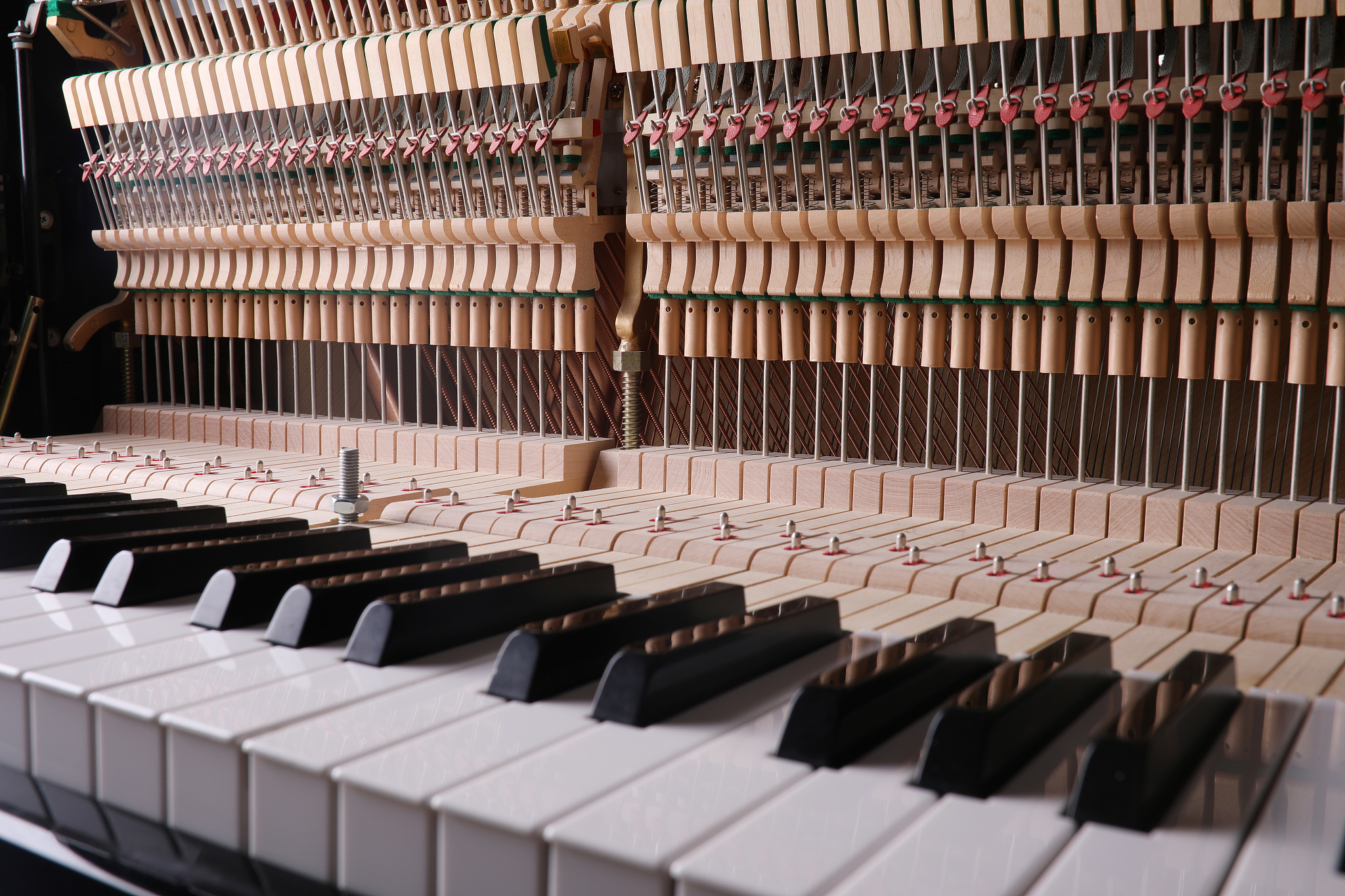 湖州钢琴厂进军海外：代理商直接出口模式深度解析