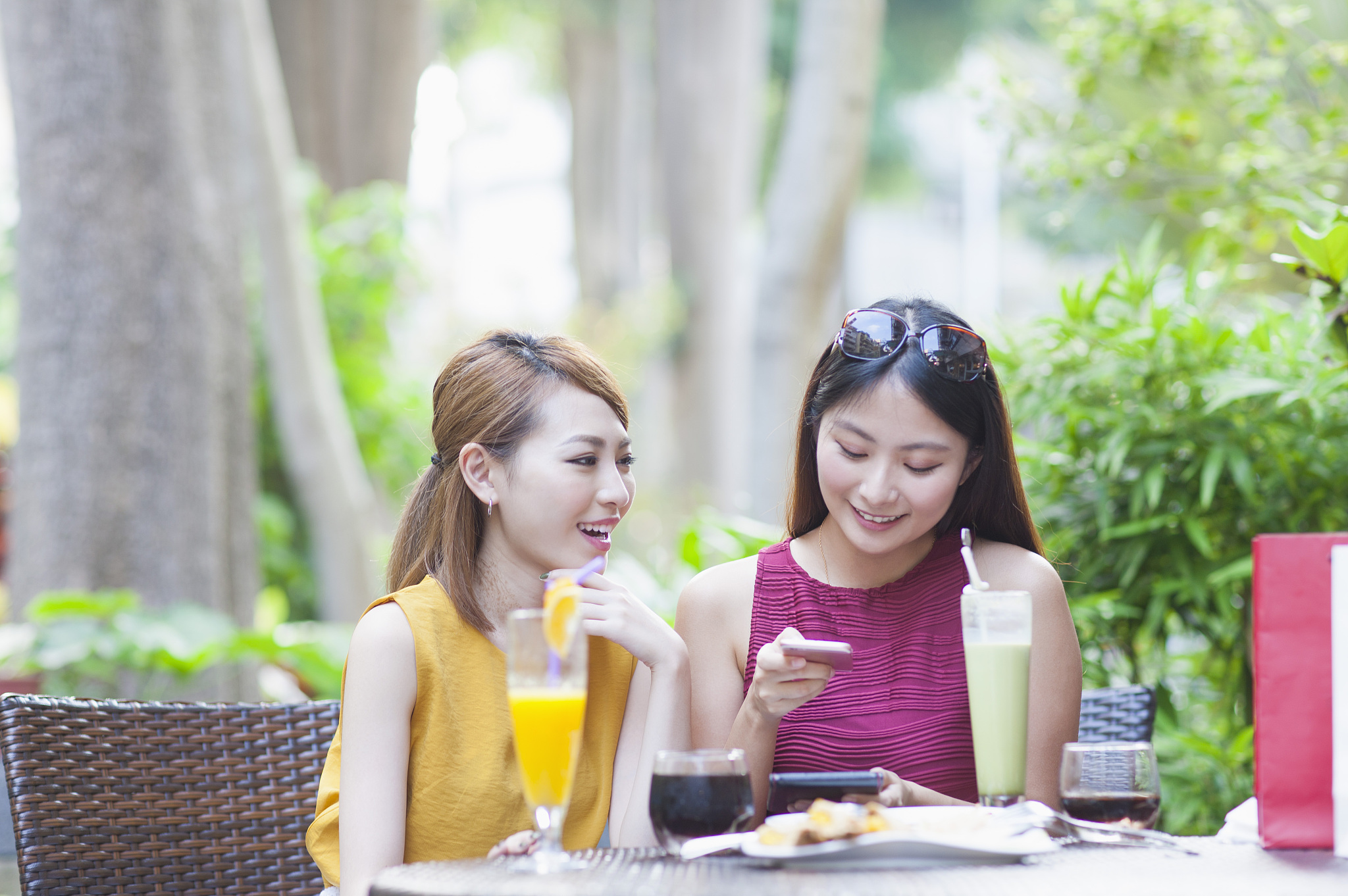 如何处理对老婆闺蜜的好感？