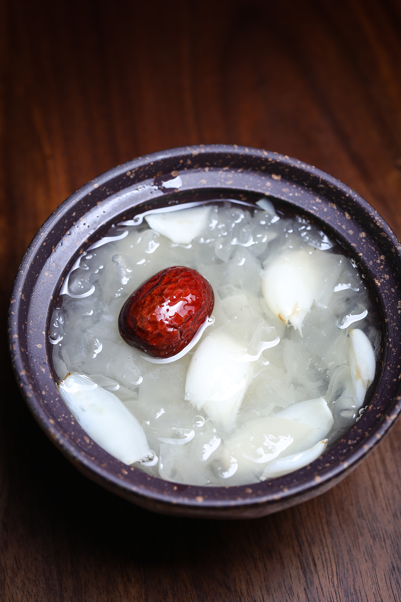 银耳百合莲子茶的做法_银耳百合莲子茶怎么做