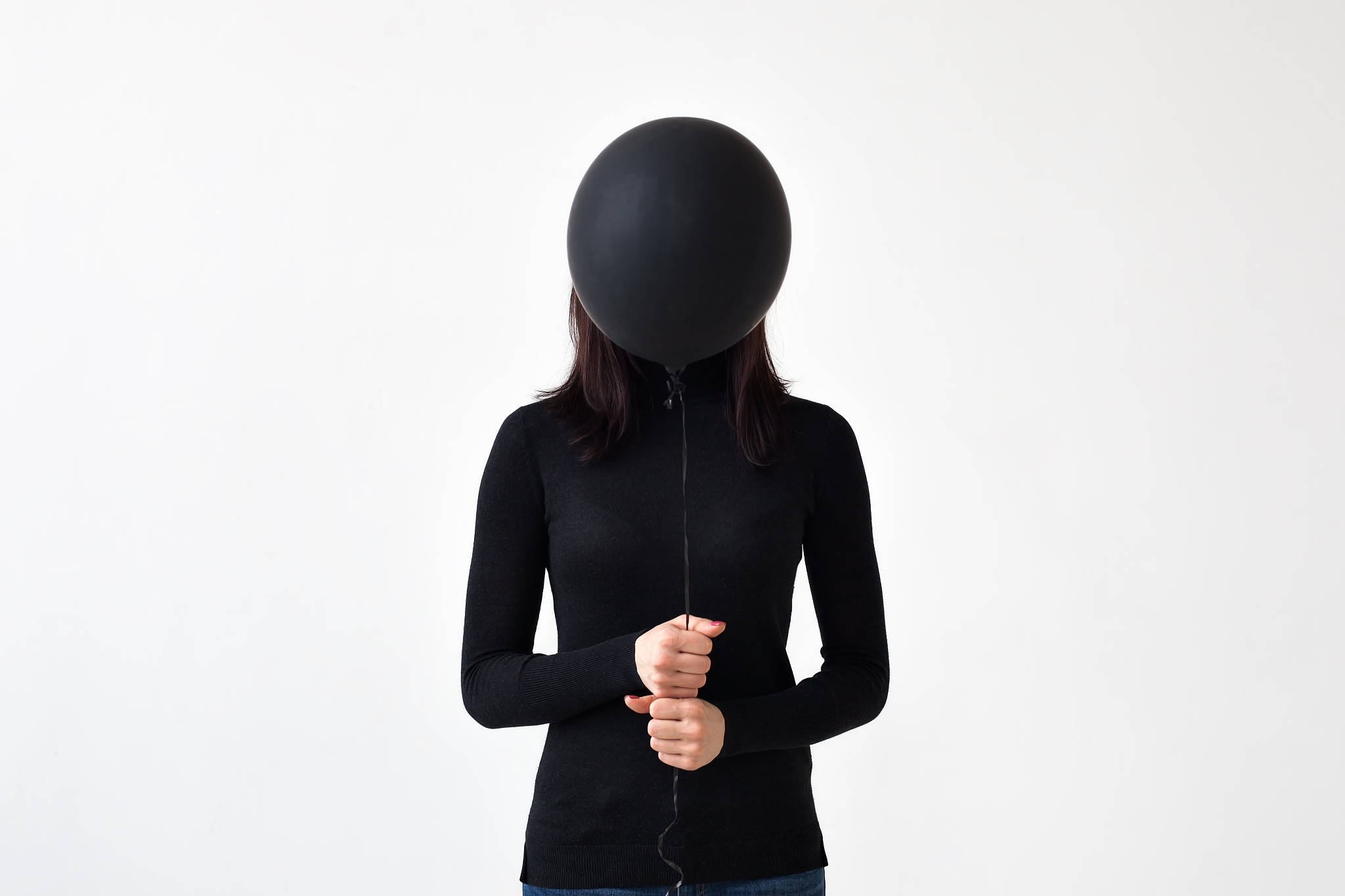 女孩说'我发现我居然被你左右情绪了' 是什么意思？