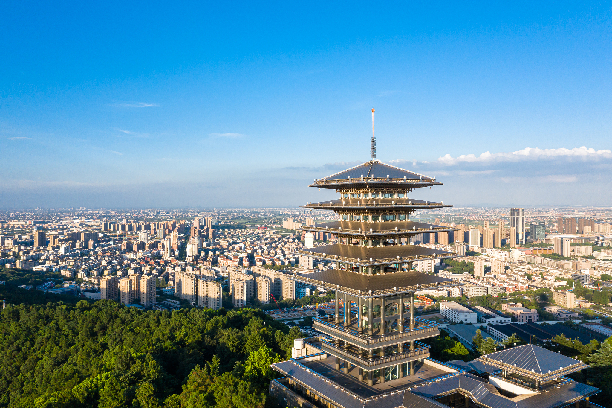 杭州城市地标建筑塔与天际线