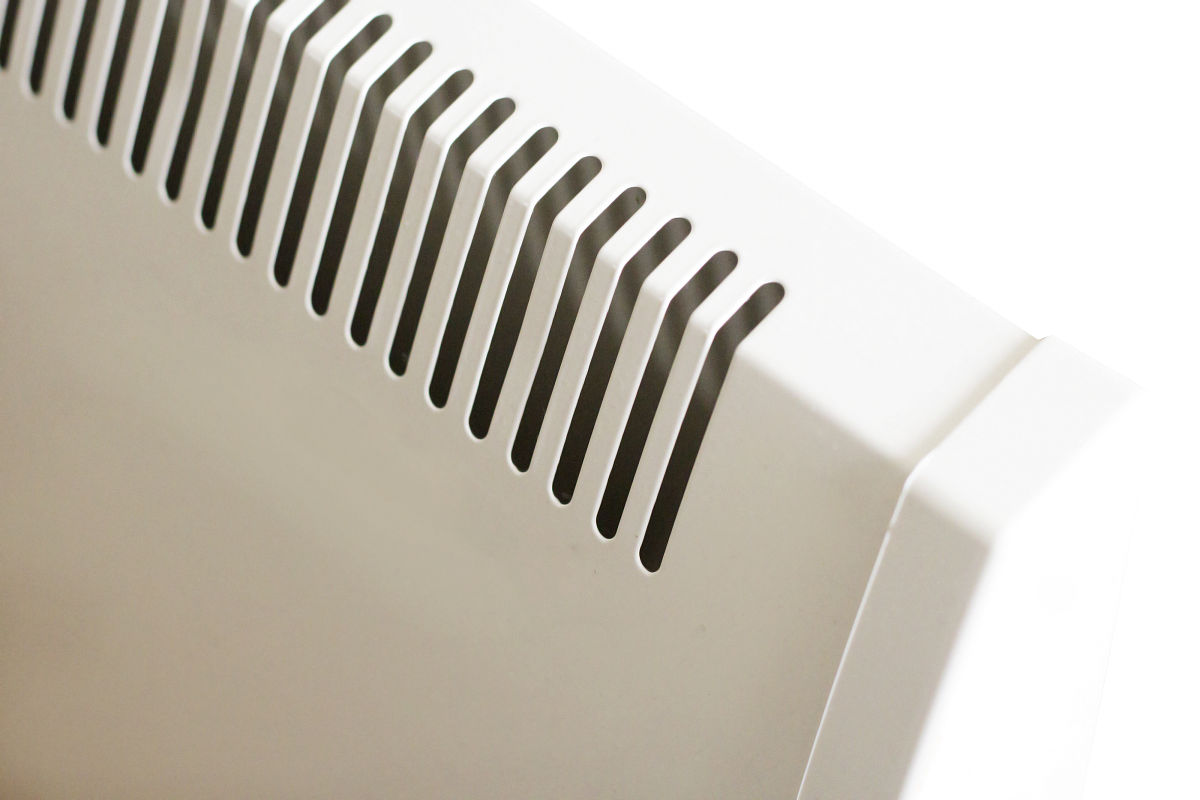 对以下内容使用不同的表达方式重新进行复述相似度在40以下：动力电池系统与其表面空气的换热过程中主要是热对流在这个过程中影响换热量的直接影响因素则是换热系数的大小。对于换热系数我们一般而言在自然对流中取经验值5 W ·K强迫对流中取经验值25 W ·K。