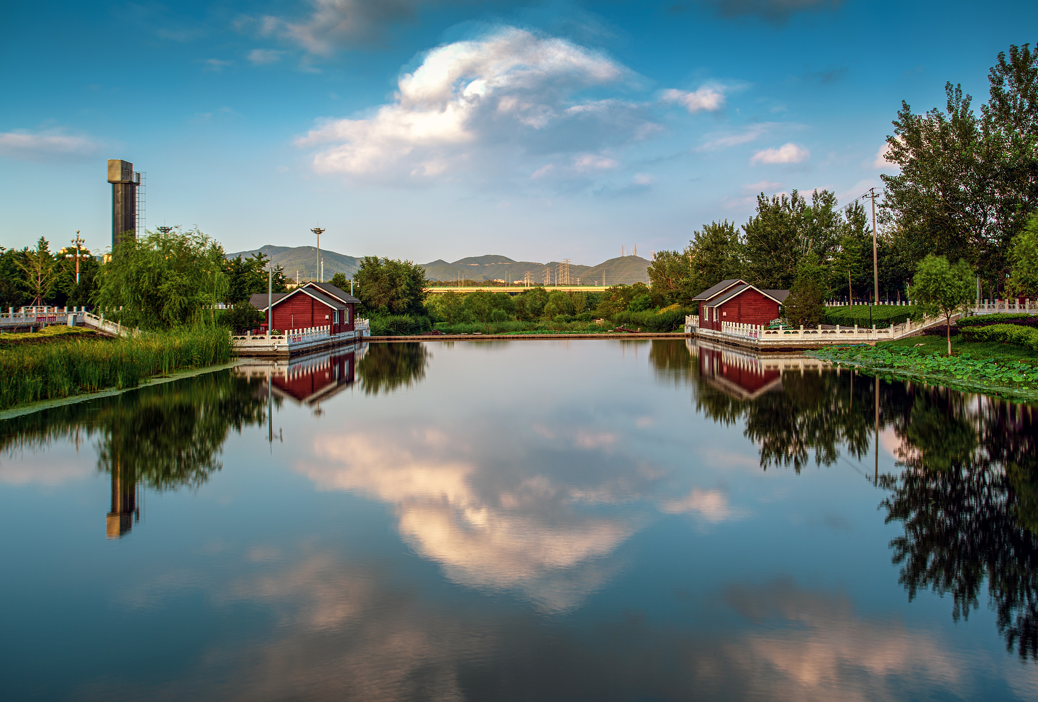 孕妇梦见山体垮塌把路堵了