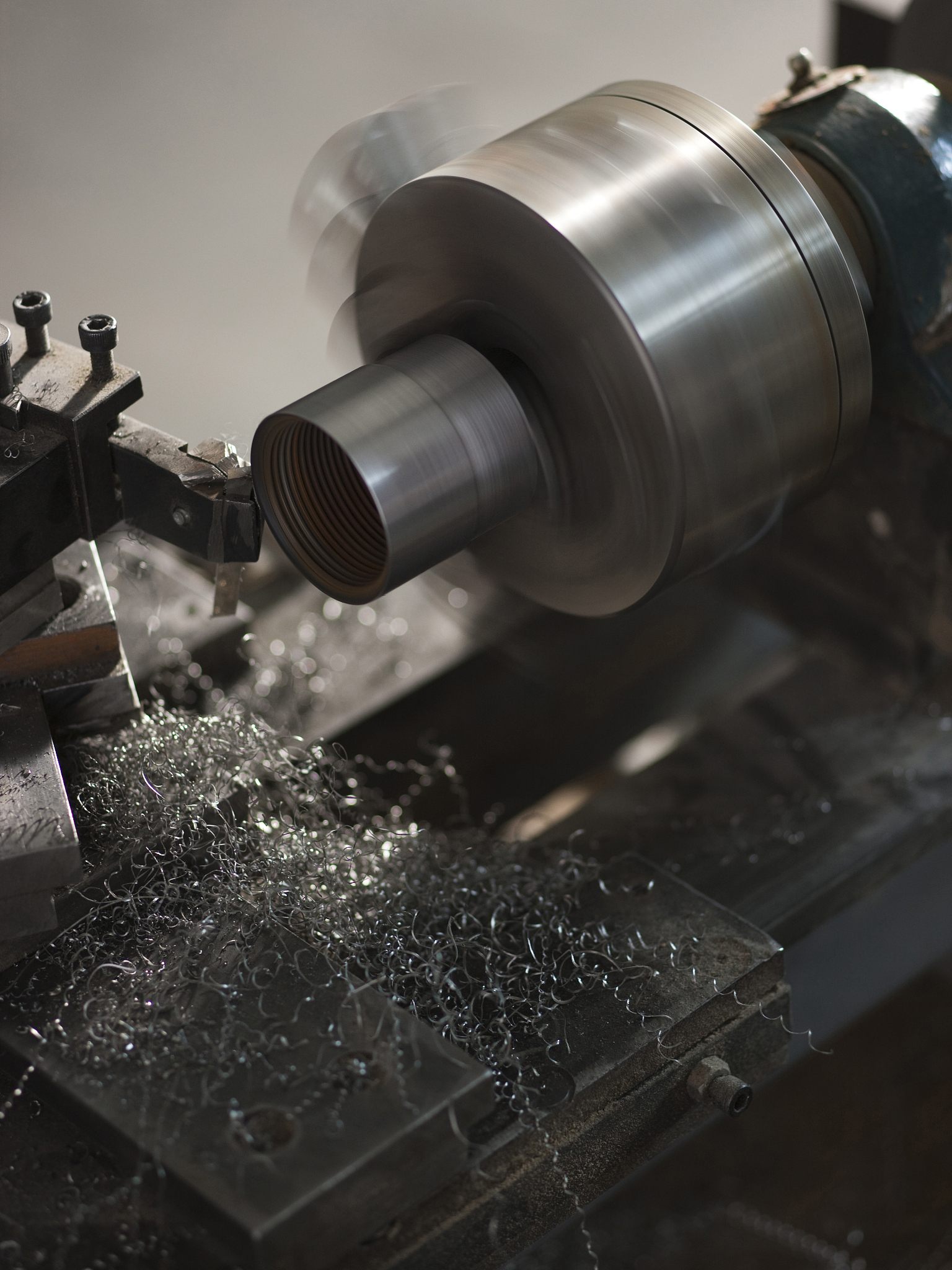 不锈钢加工黏刀原因分析：切削液选择、浓度、污染和参数设置 - 案例解析