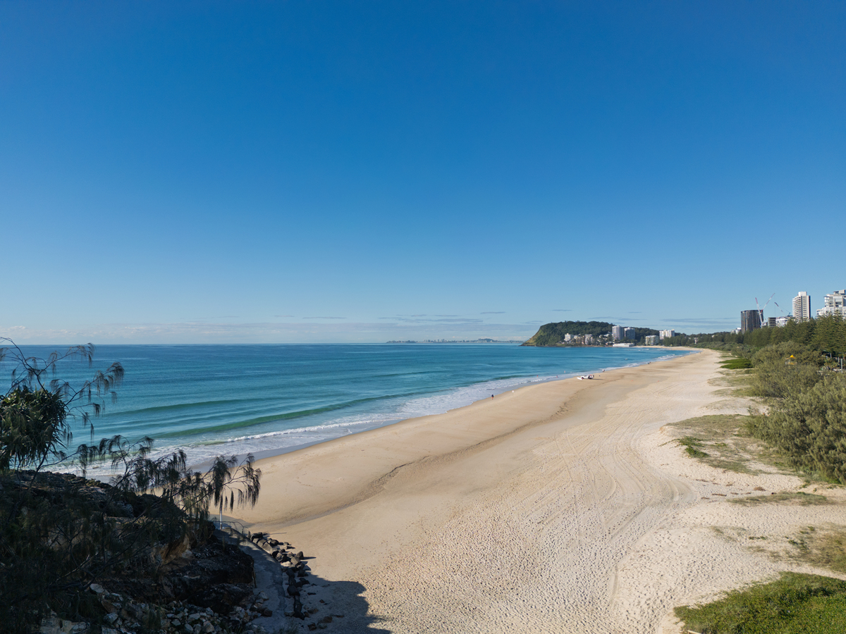 Any other great shots of the beach I love how laguna beach almost carves itself out of the cliffs around it