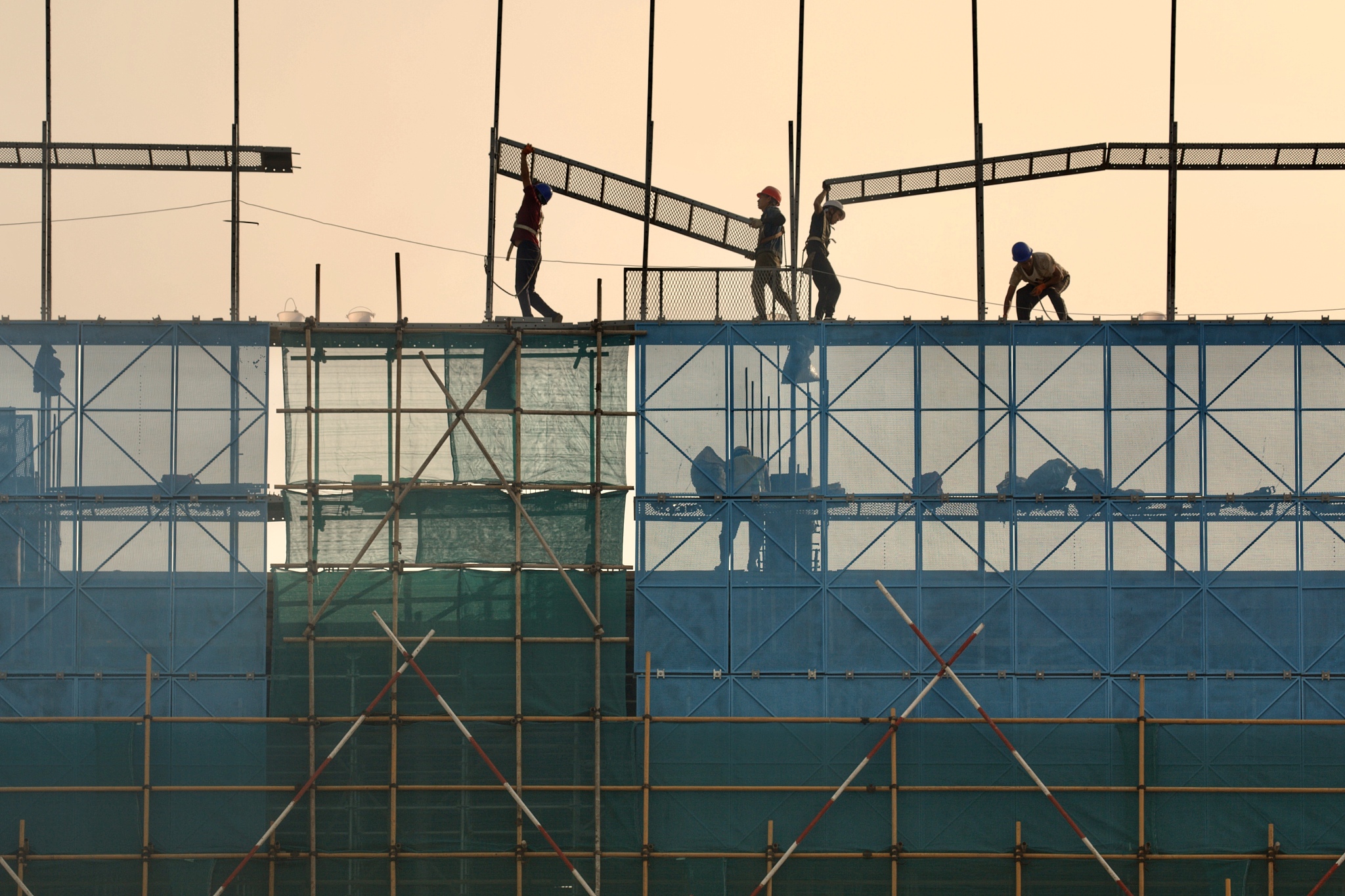 关于中小学劳动教育存在的问题列出50个存在的问题并给出对应的解决方案 关于中小学劳动教育存在的问题列出50个存在的问题并给出对应的解决方案