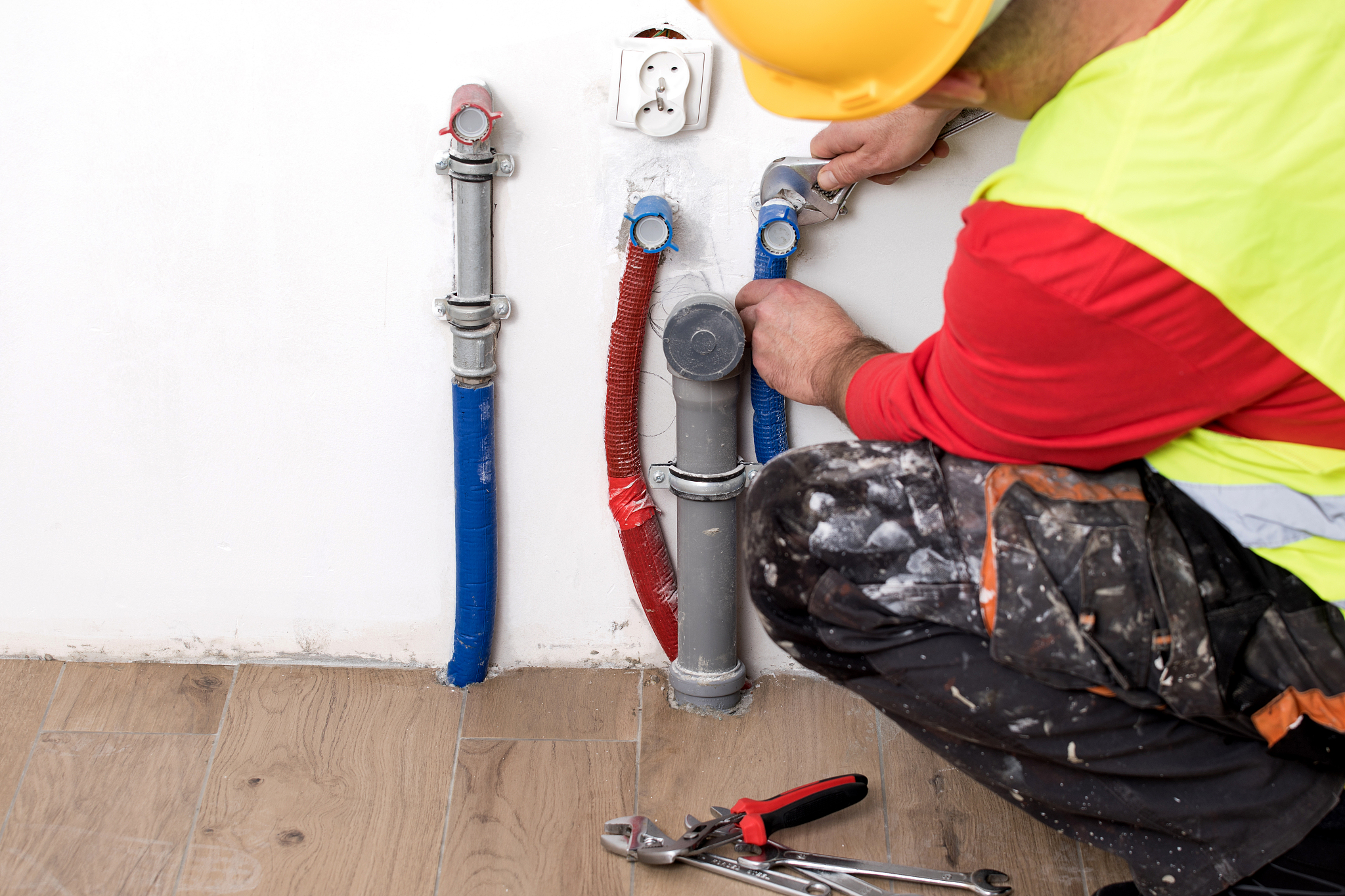 锂电水枪不吸水怎么修理 解决步骤帮我用200字详细描述