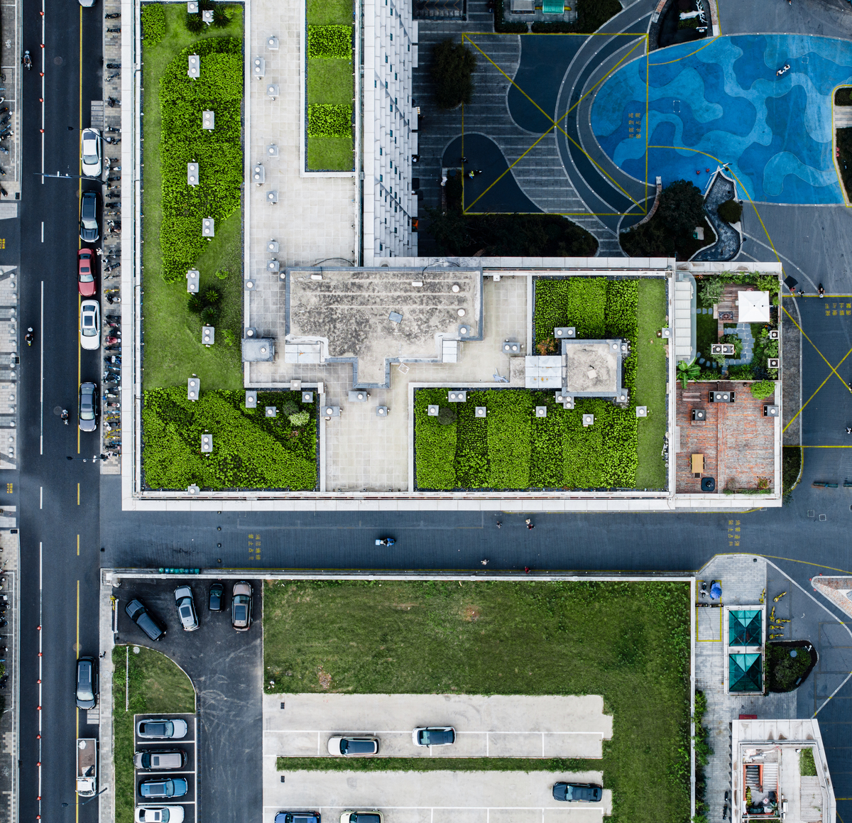 像素风格休闲公园设计：融合地域文化与创新趣味