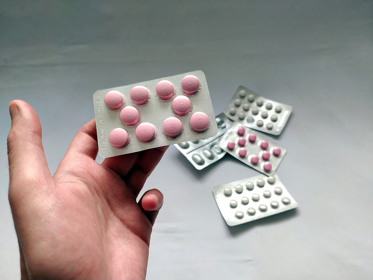 樟脑丸误食：危险的玩笑