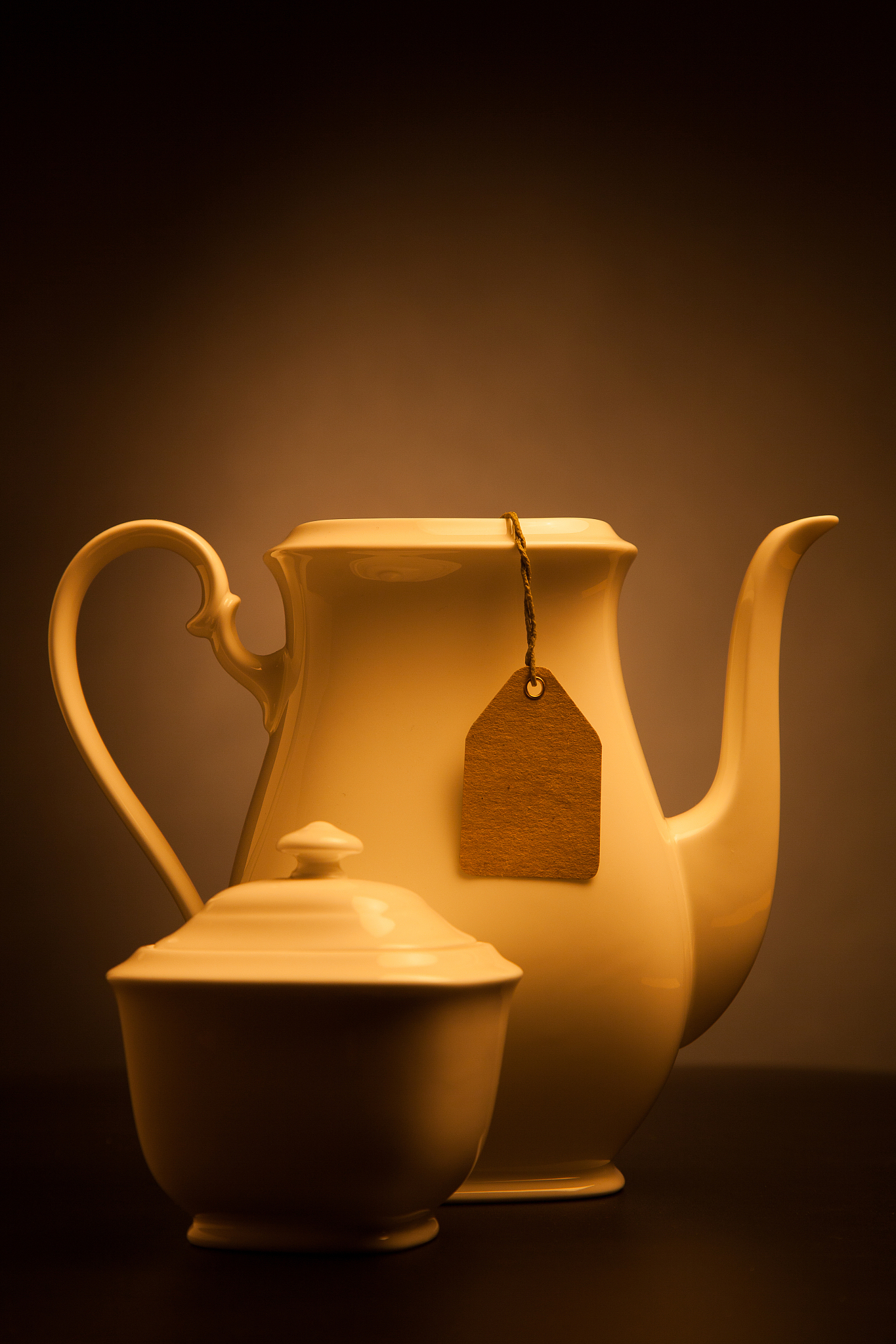 teapot with sugar cup