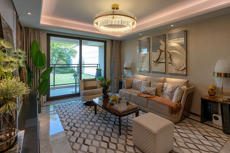 郫都区4铁交汇现房！西郡兰庭130平东南大户型仅165万！