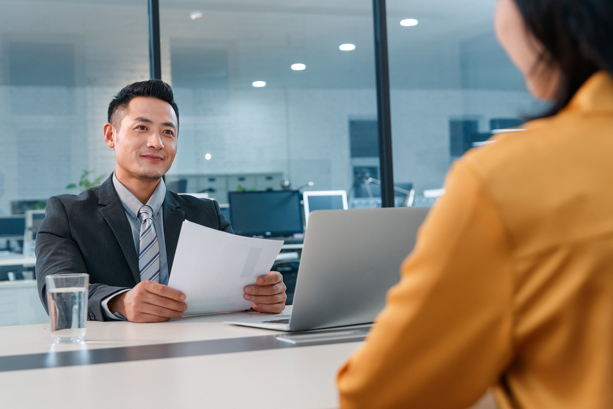 汽车销售面试：HR必问问题及最佳回答技巧