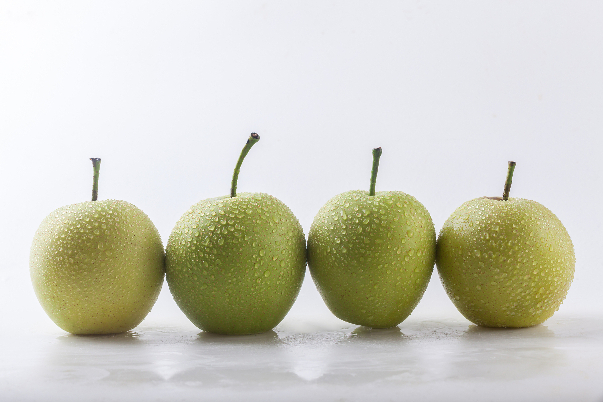 梨含糖量多少？适合控制血糖吗？