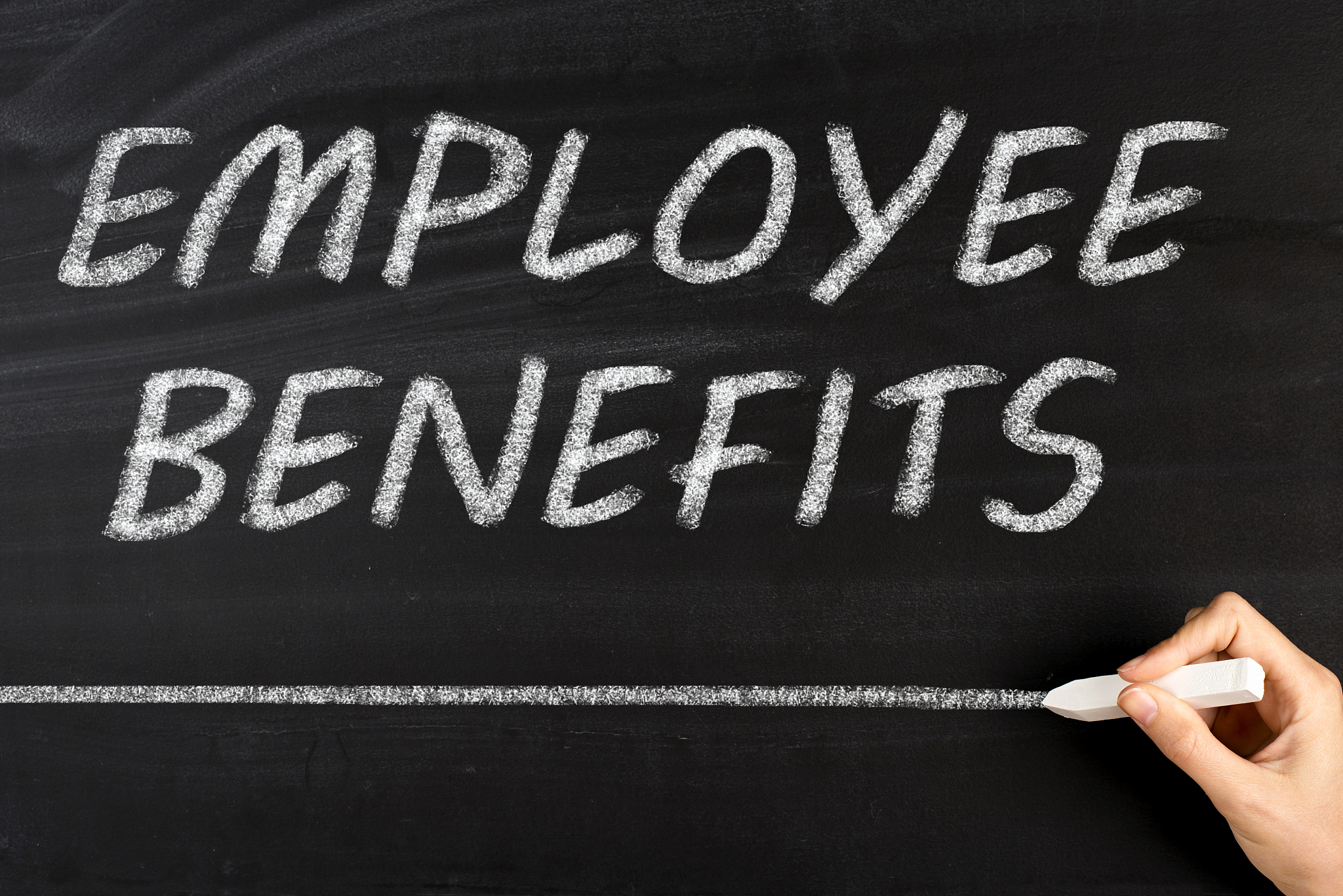 结合装修房子的项目实际情况写一篇人力资源管理报告。