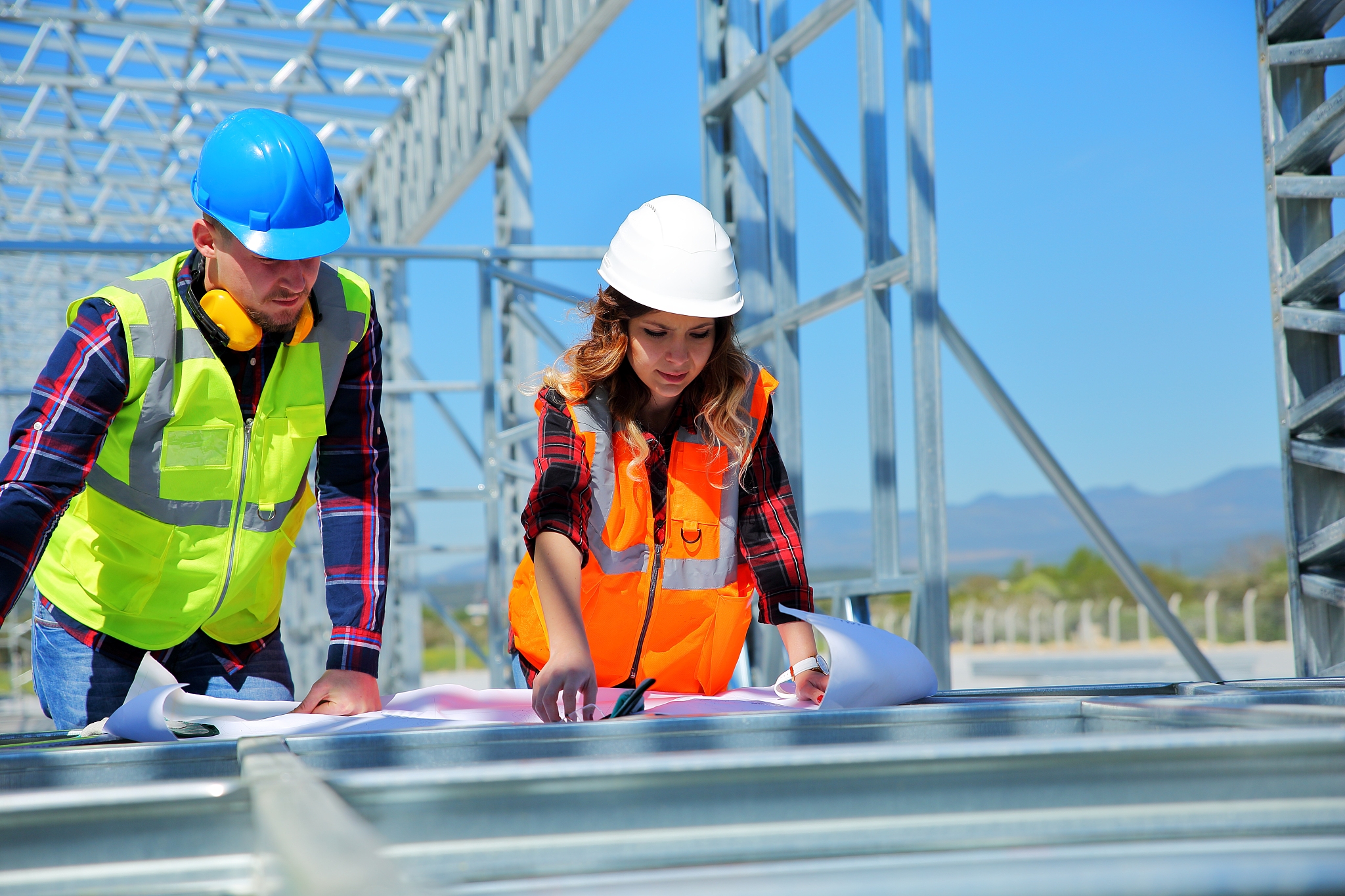 写一份在建筑公司进行商品房建设项目投标报价技巧与策略研究的实践报告不少于3000字。 写一份在建筑公司进行商品房建设项目投标报价技巧与策略研究的实践报告不少于3000字。