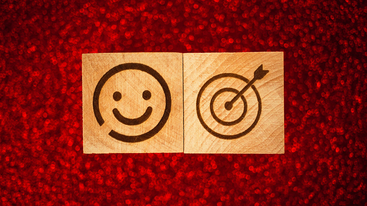 不超过148字你能写出一篇微型小说吗？