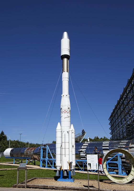 model of the european ariane 4 launcher, european space agency, 