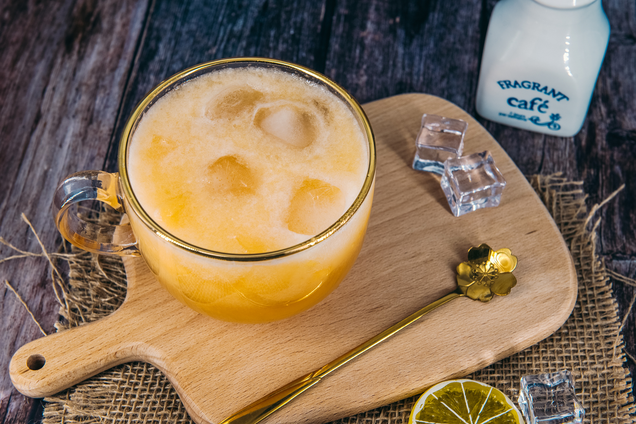 茶冻菠萝汁的做法_茶冻菠萝汁怎么做