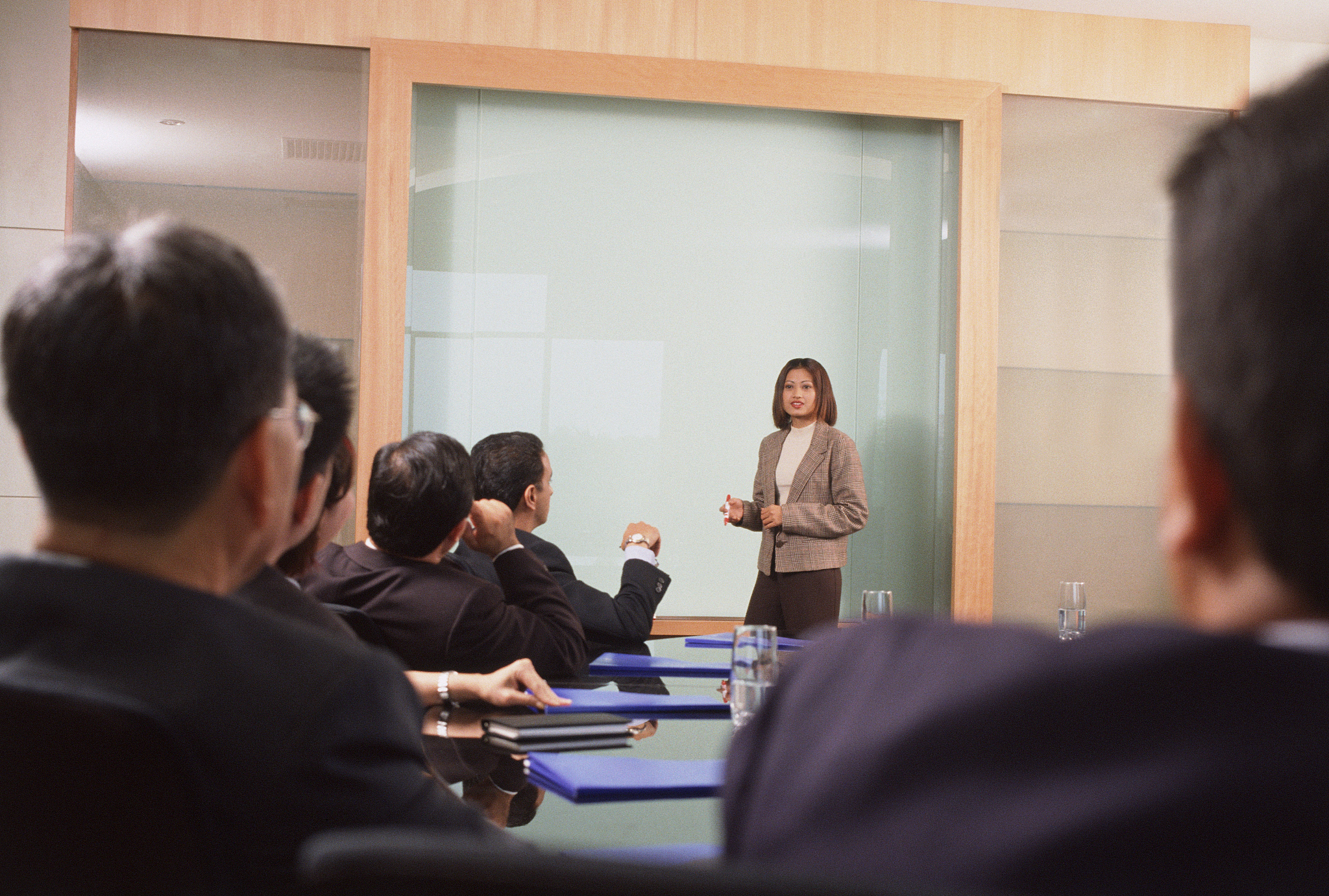 商务学院与河南锐之旗合作谈判策略：模拟开局及技巧