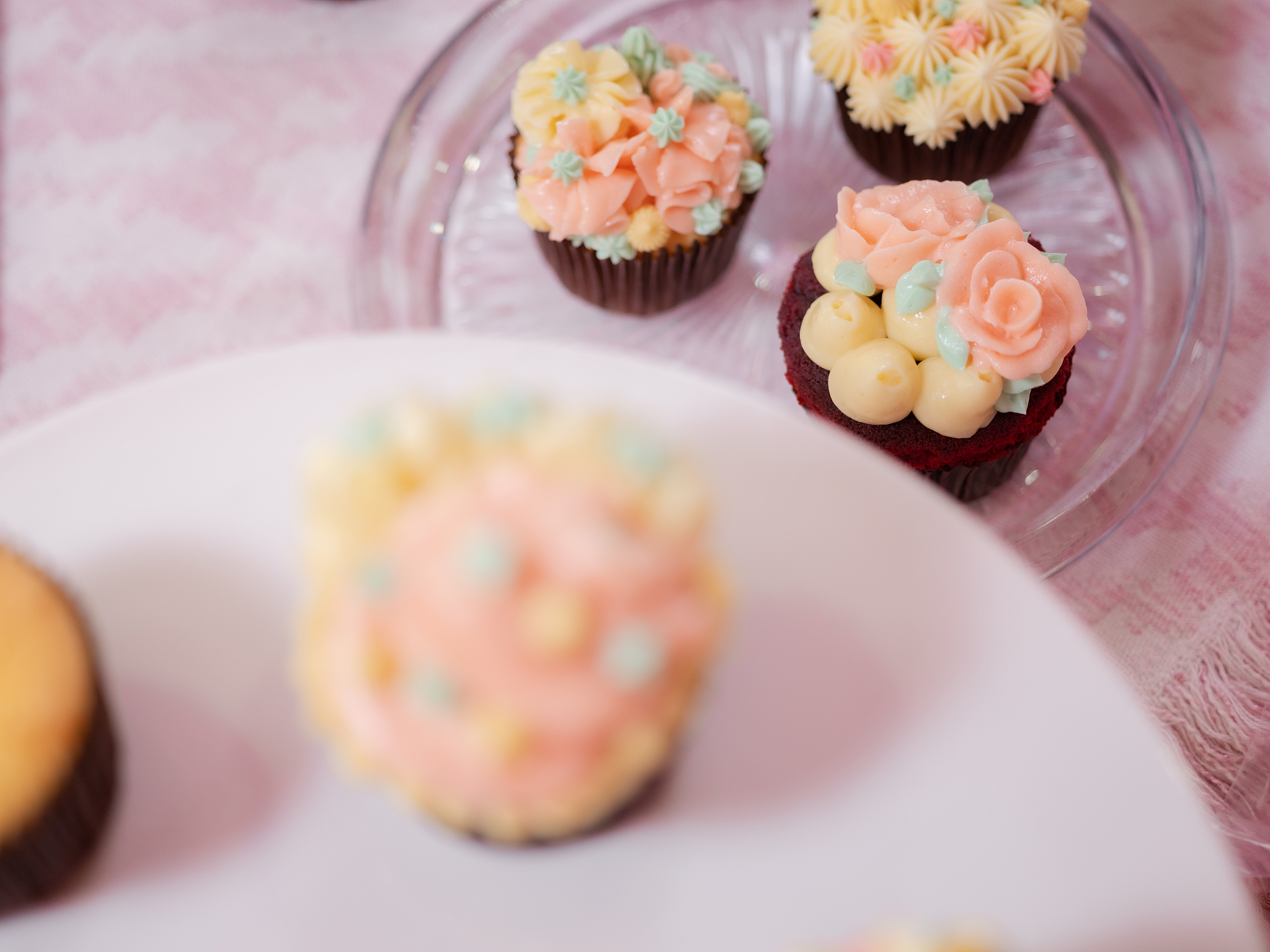 pastel color cupcakes