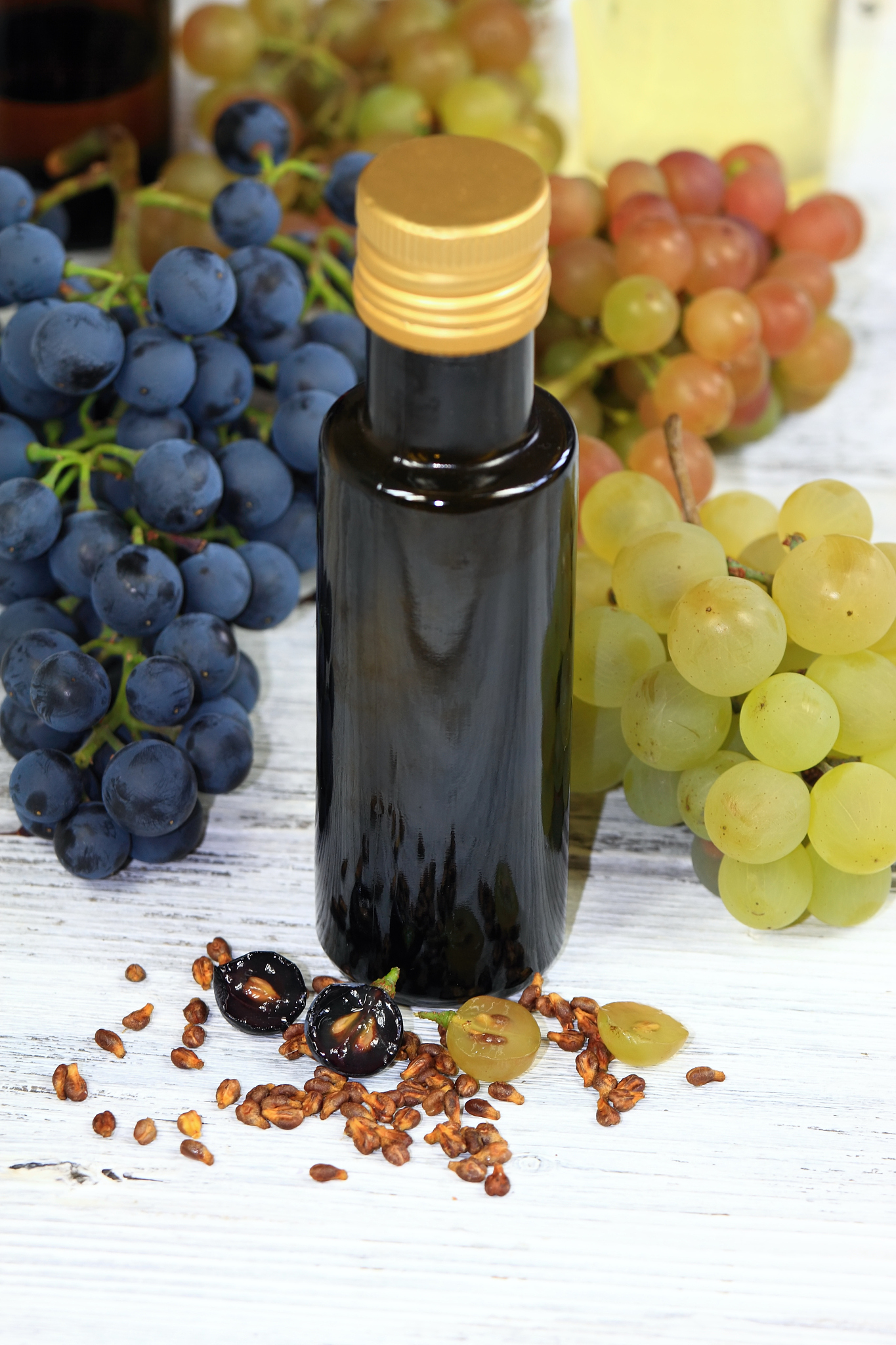 请650字的博客文章主题是：葡萄籽油的功效与作用