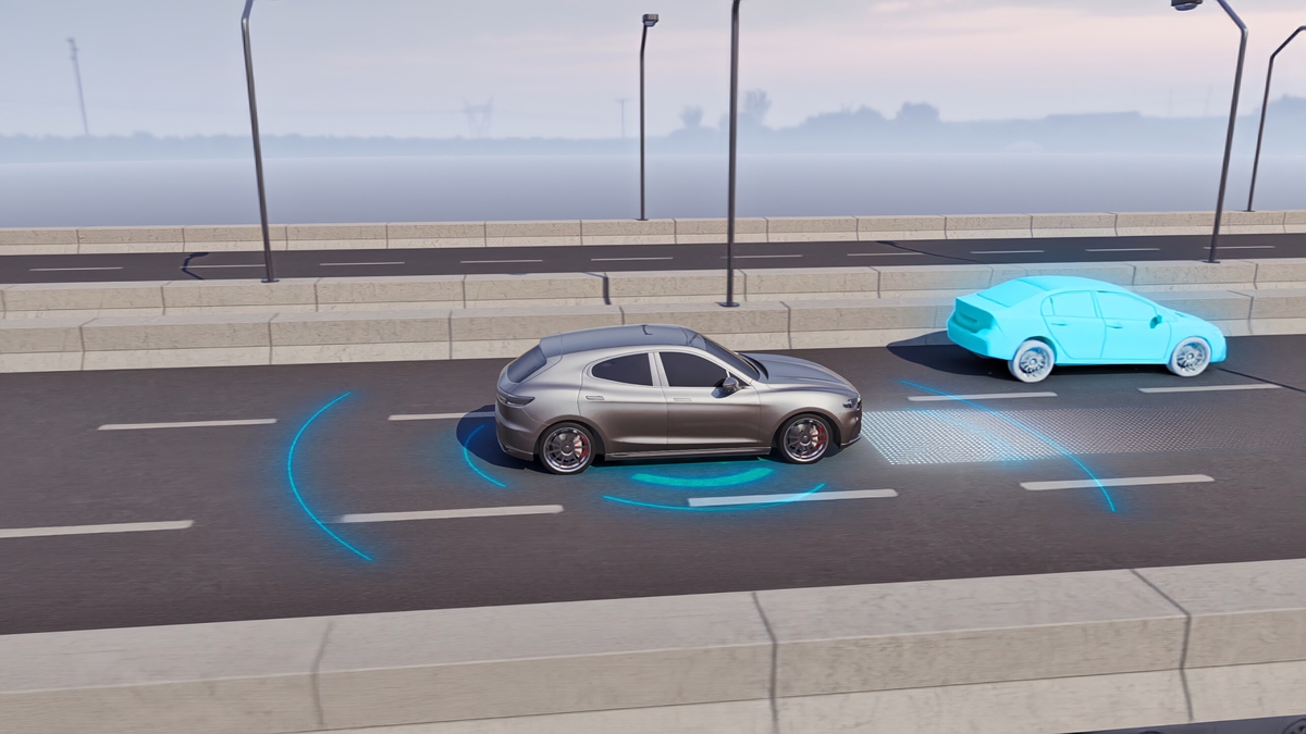 帮我写智能电动汽车制造工艺学中智能和电动该如何理解和体现