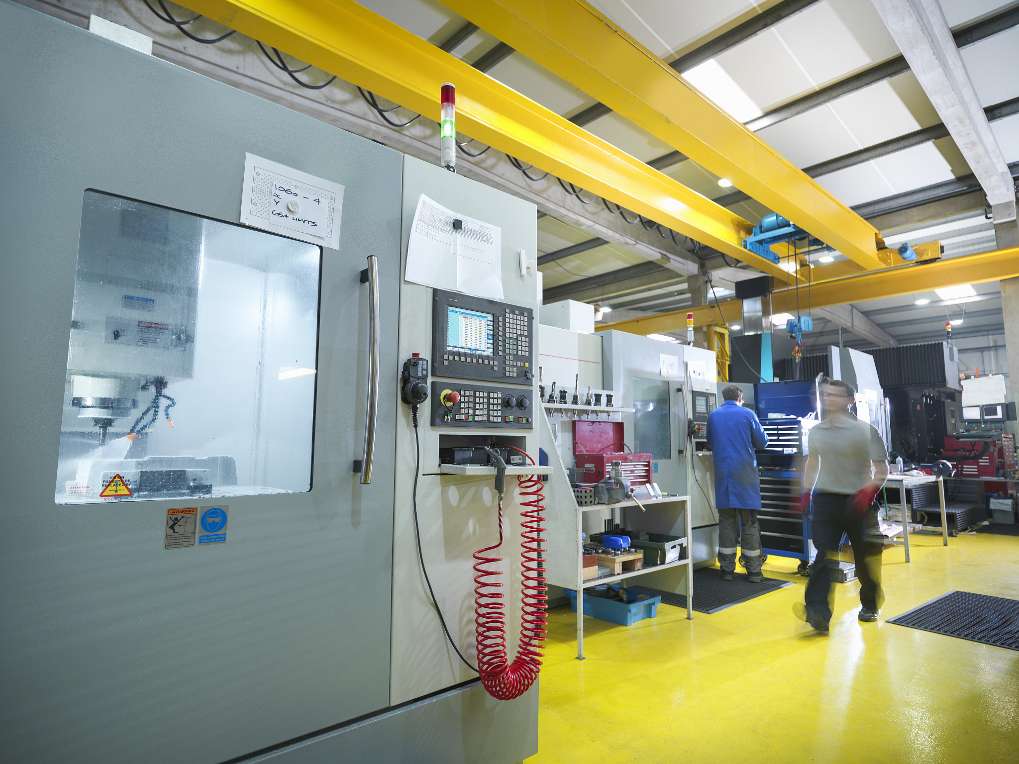 成都市现代制造职业技术学校数控技术应用专业：课程设置、师资力量、就业前景