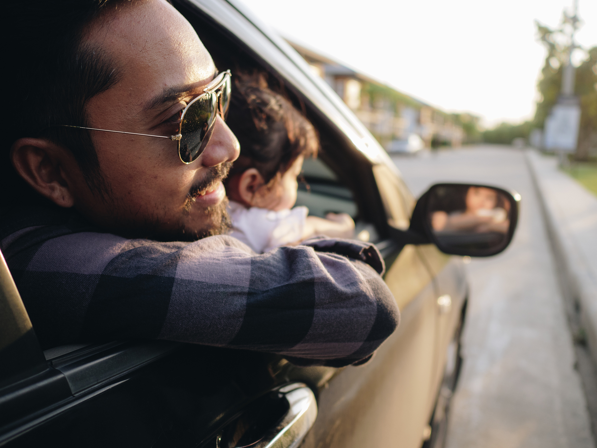 hipster father and daughter on the road trip