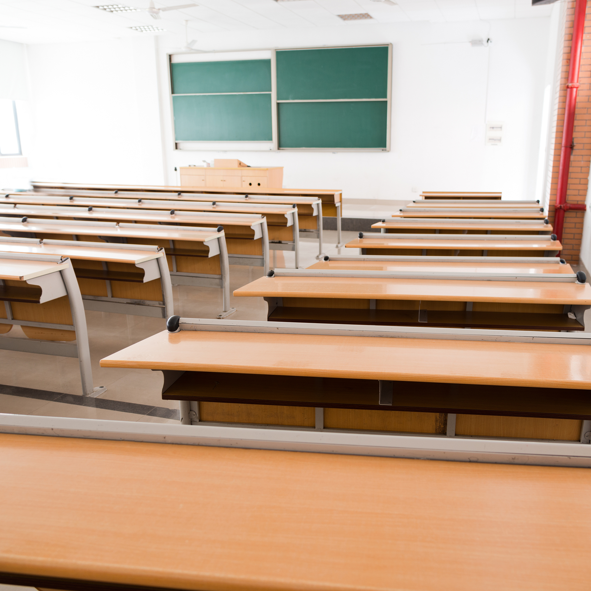 高中座位安排技巧：提高学习效率和班级管理