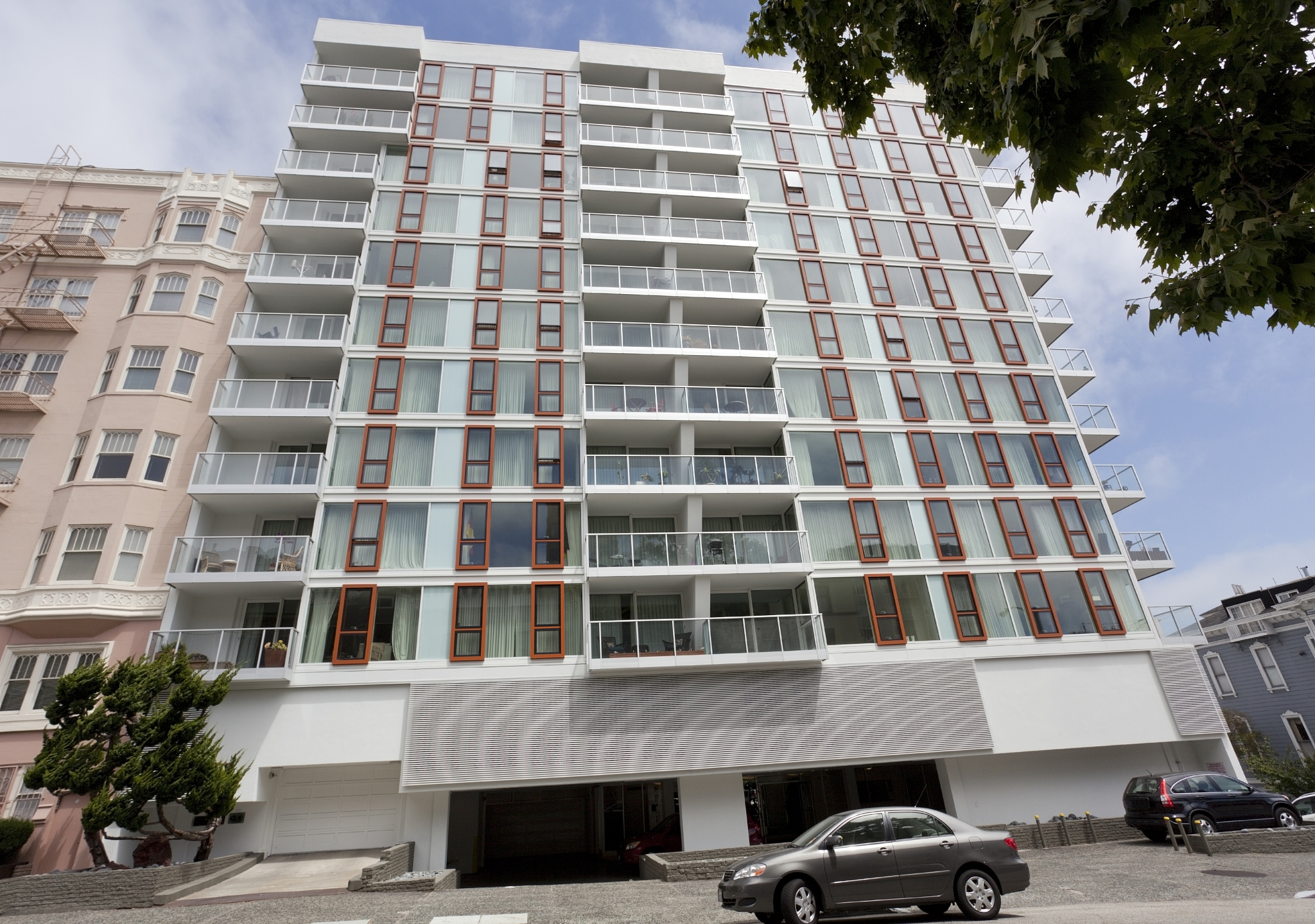 Apartment for Sale in Dongguan: Unit 1204, Xinyuan Longwan