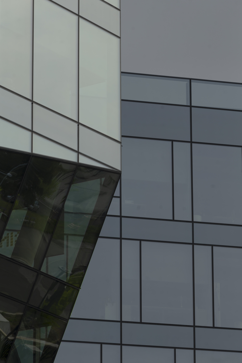 深圳外墙项目案例：玻璃幕墙、金属板材、现代风格