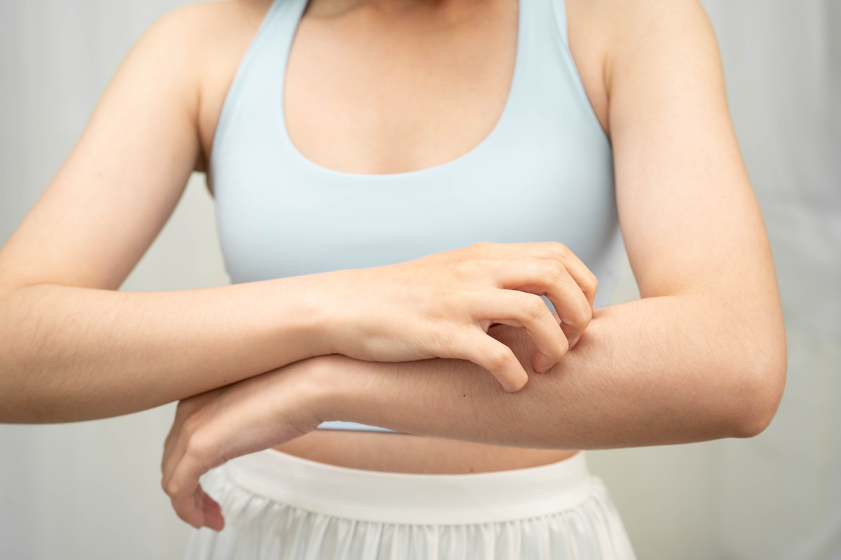 运动后的尴尬：汗水背后的刺鼻气味