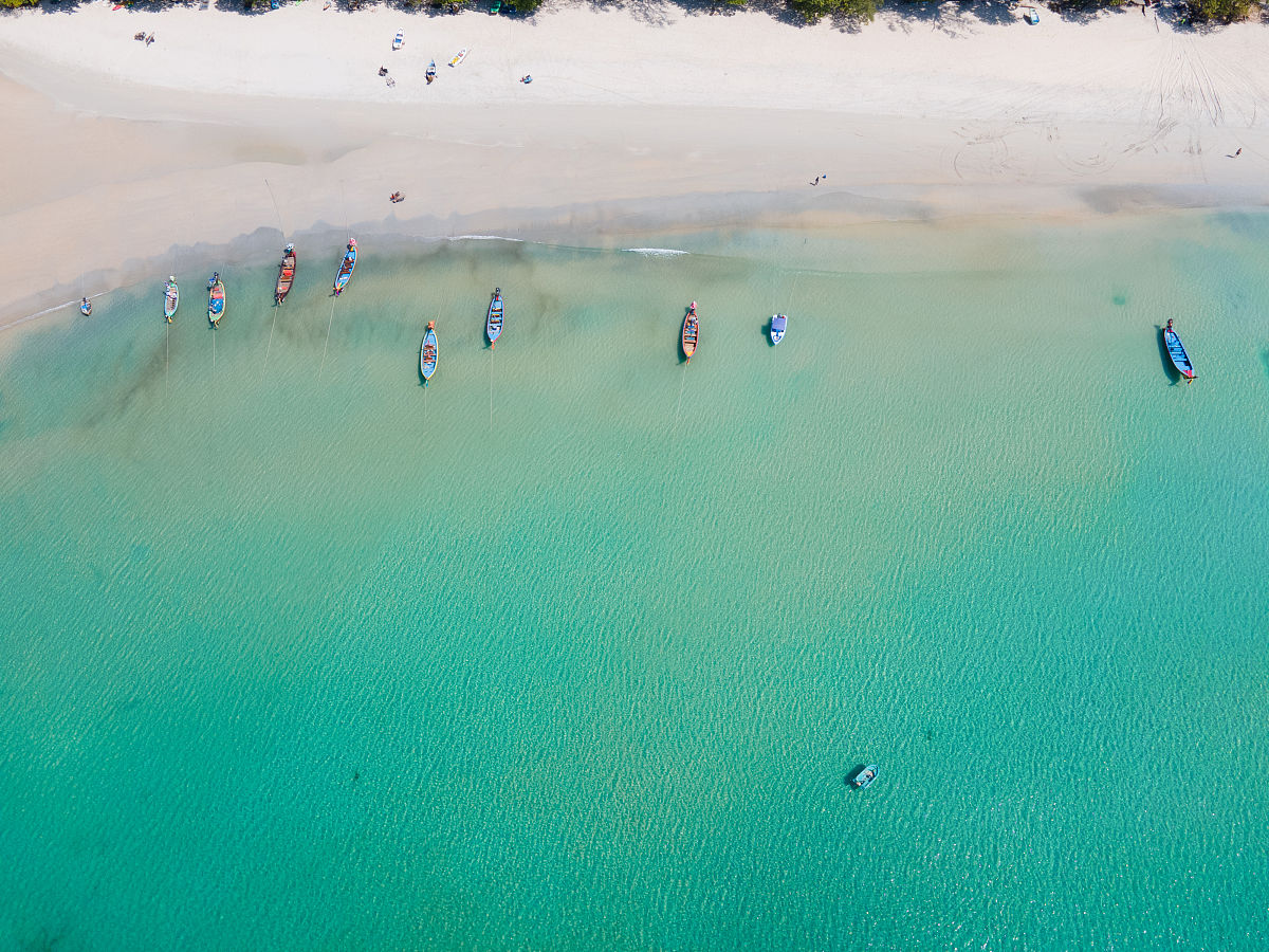 死海在哪里为什么人可以漂浮在水面上500字