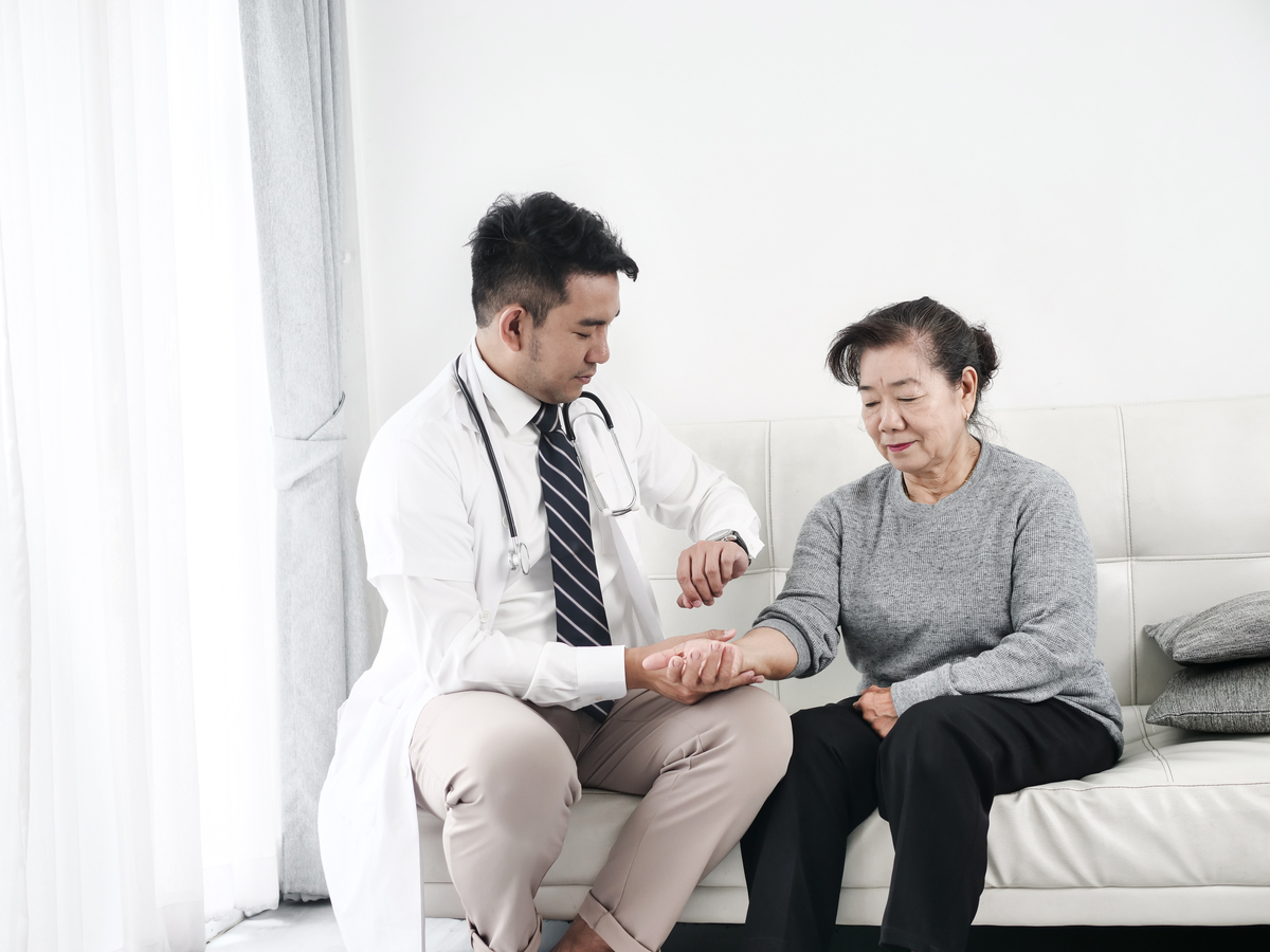 朋友去医院检查了怎么祝福她