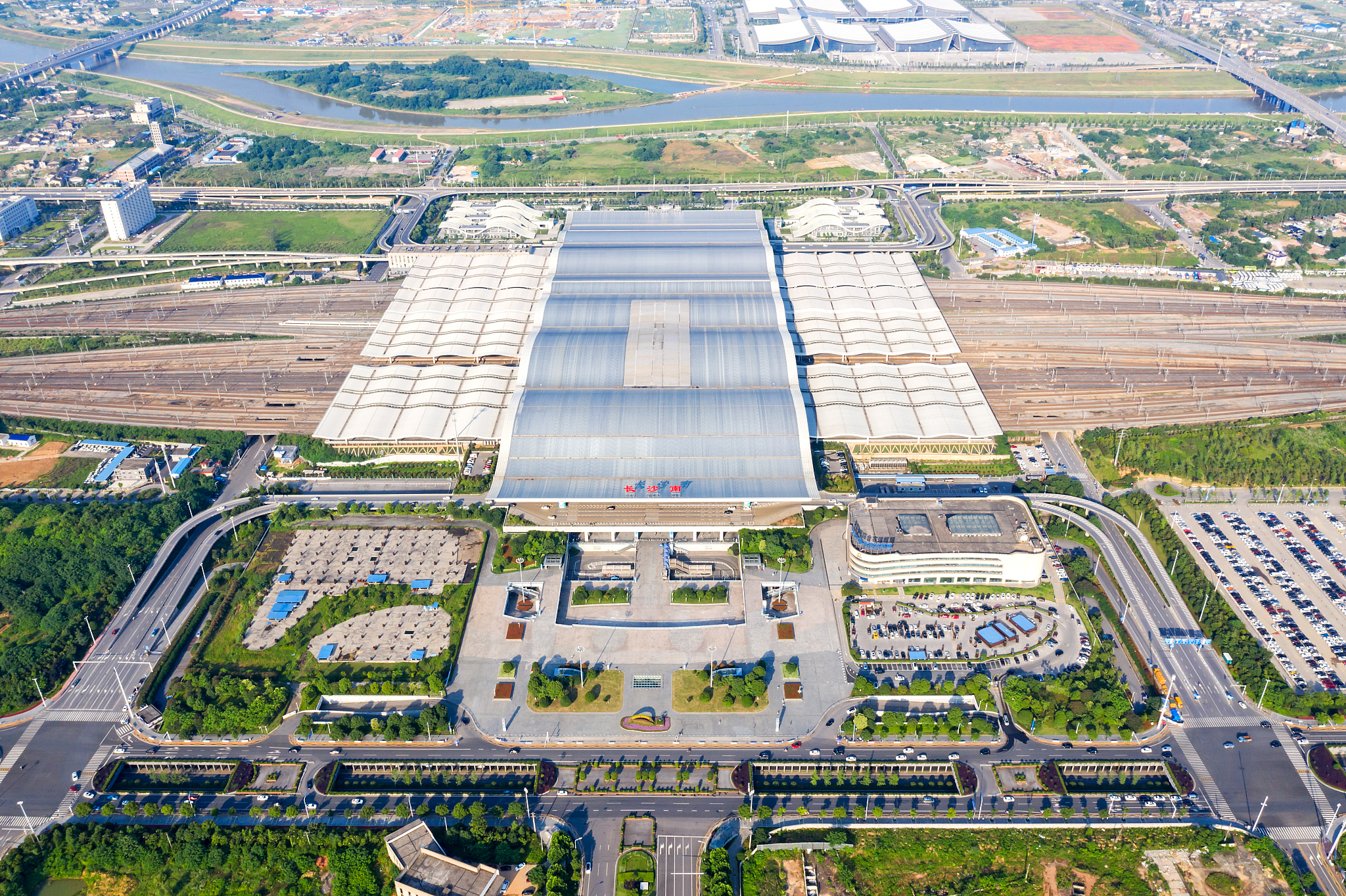 成都高铁就业前景分析：机遇与挑战并存