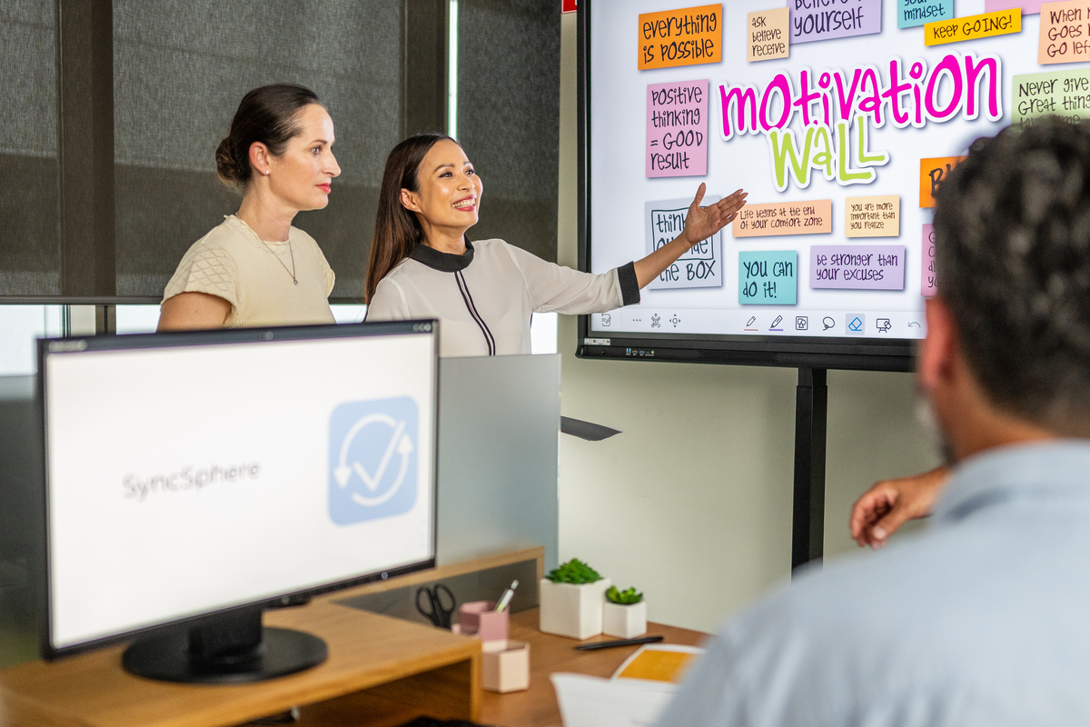 correct the sentence Ive lost contact with all of my teachers from elementary to high school but I do keep in touch with a couple of my university professors Specifically I occasionally sending messag