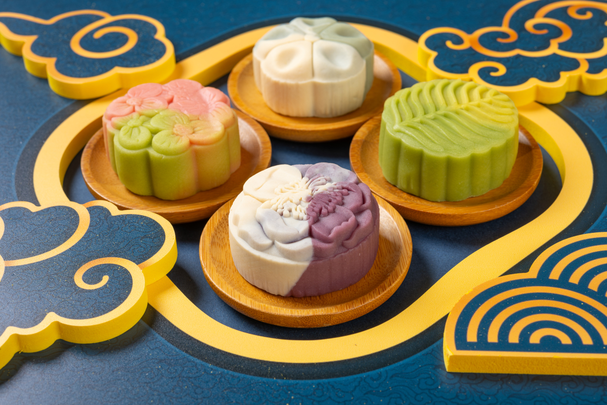 中秋节月饼买二送一！美味佳礼，送礼自用两相宜！