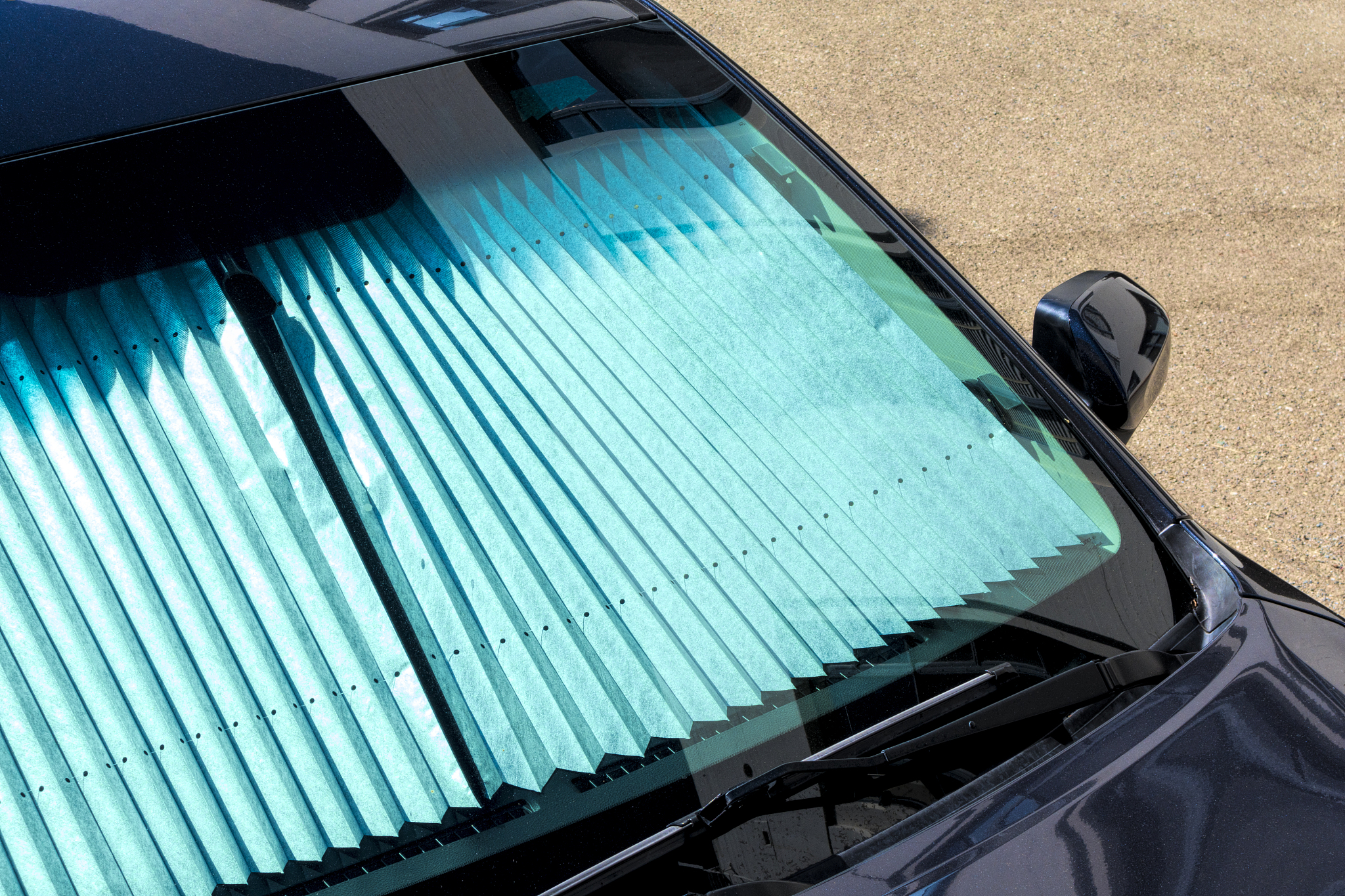 玻璃有些好的挡风作用帮我提取最关键的关键词