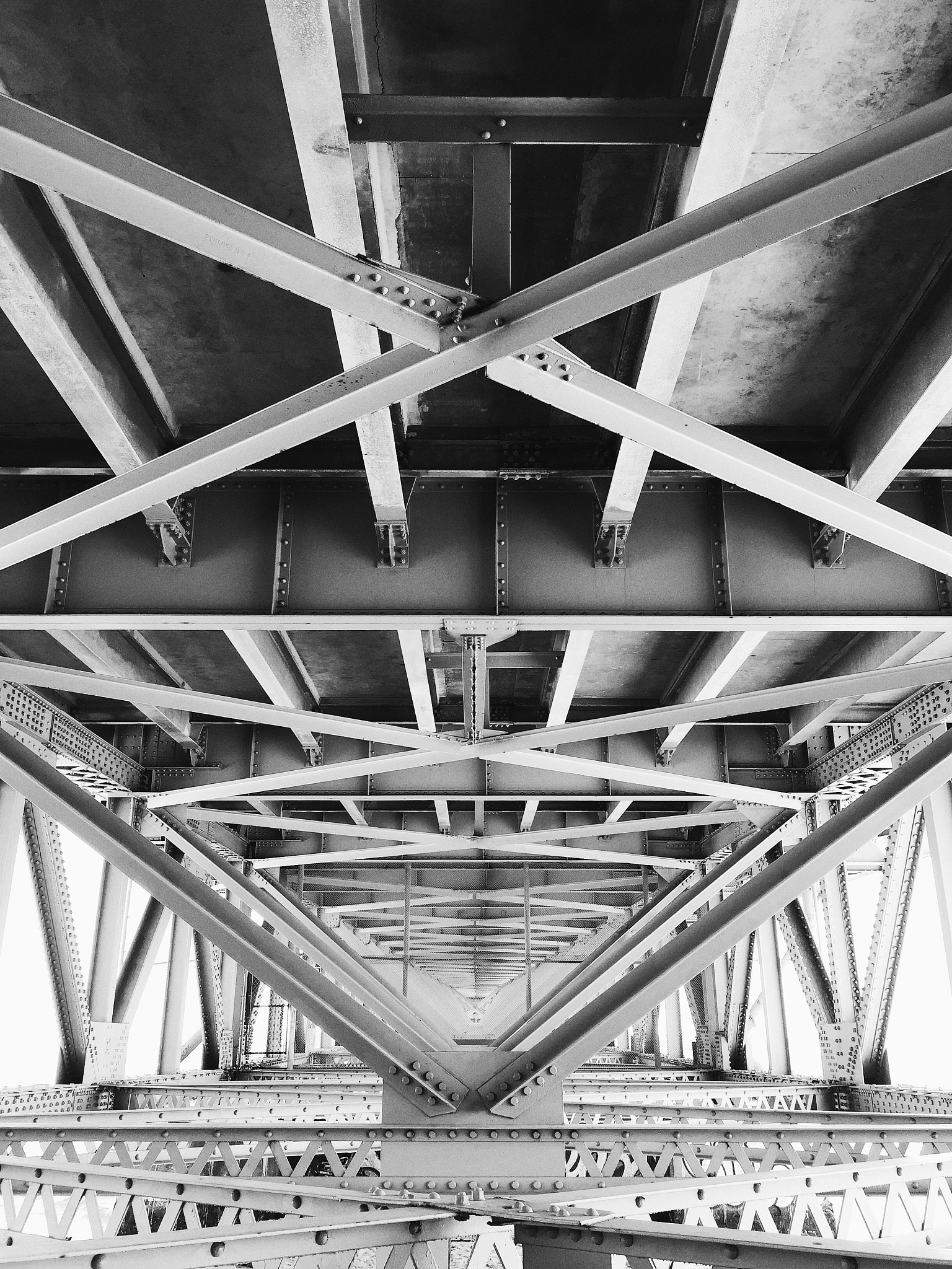 钢筋混凝土桥梁设计与施工：关键技术和实际应用