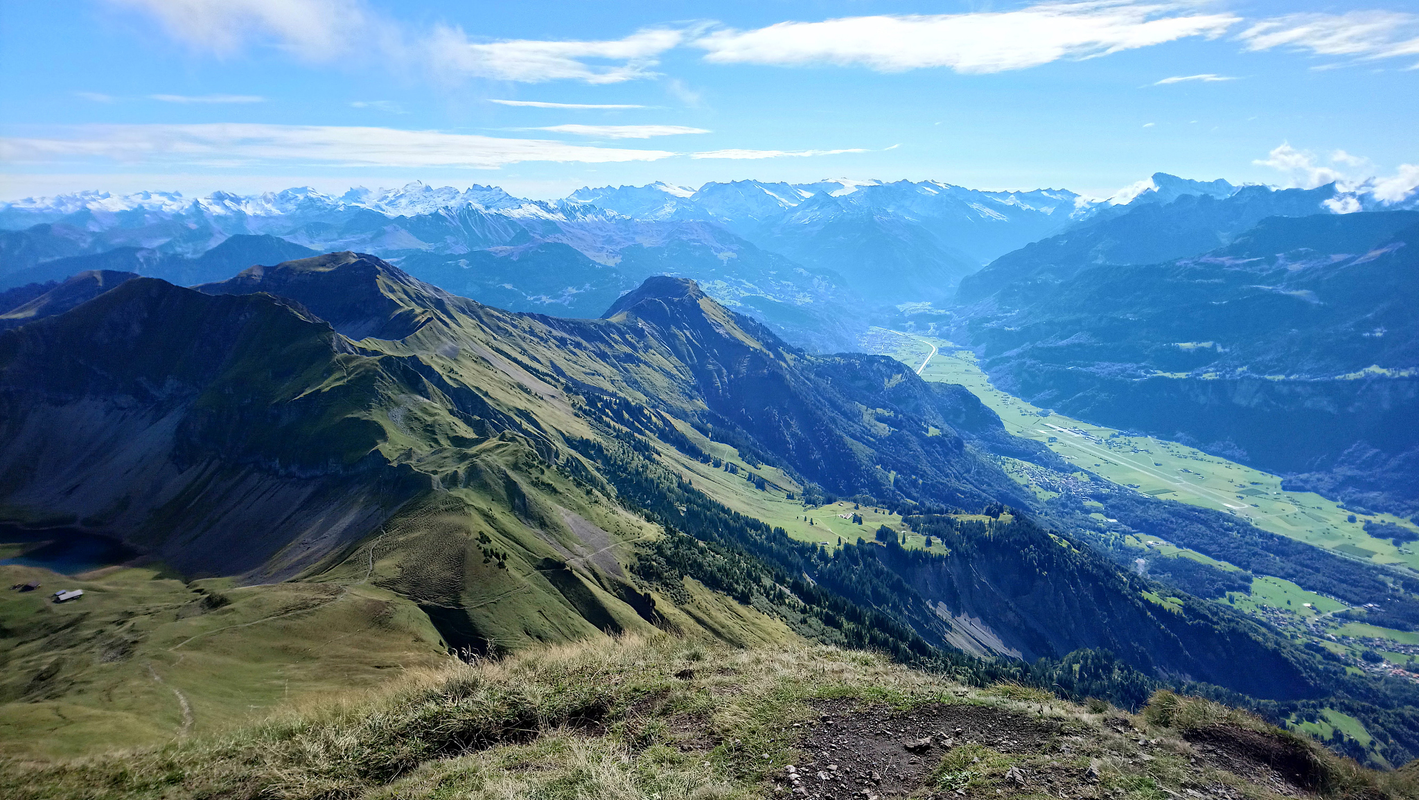brienz and mountain range in switzerland