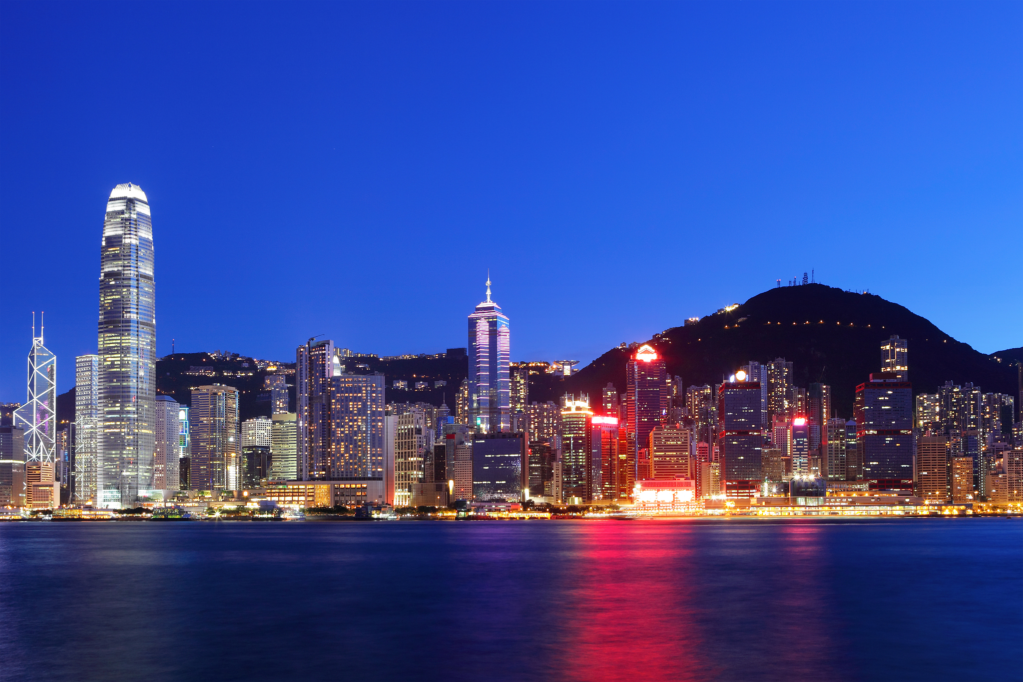 hong kong at night