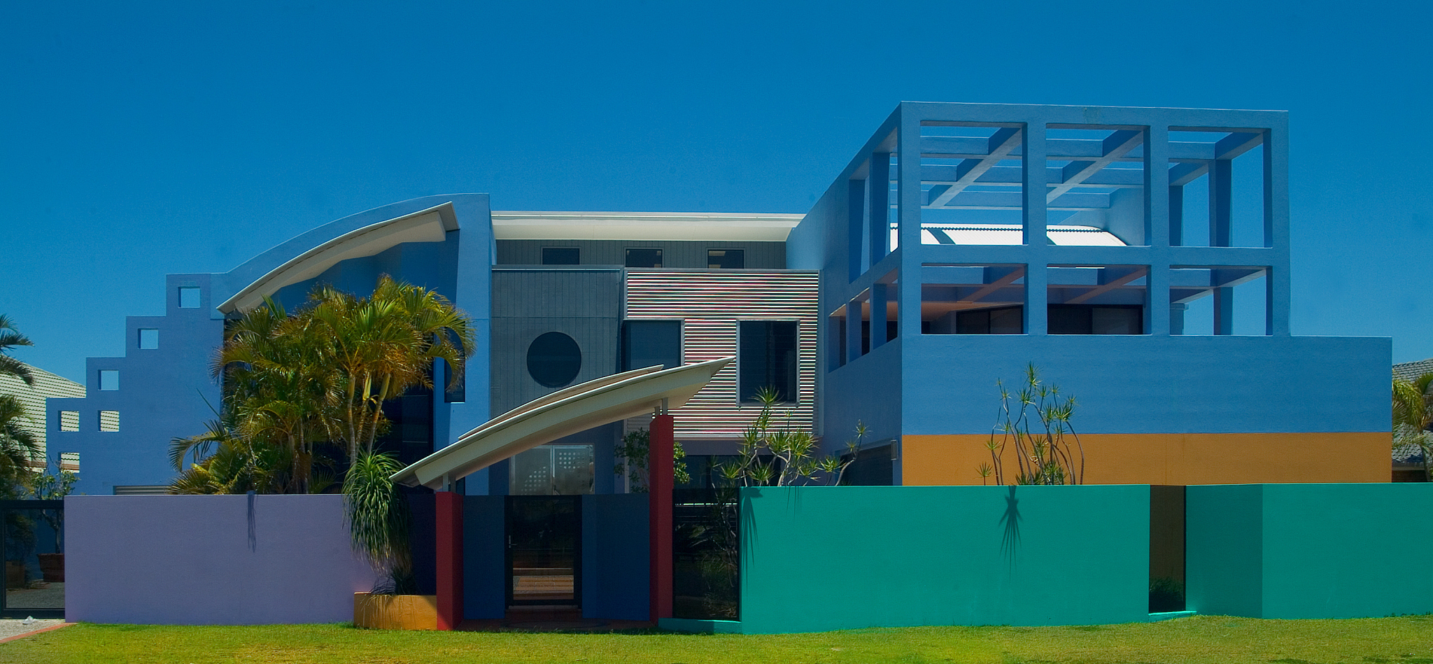 blue box home