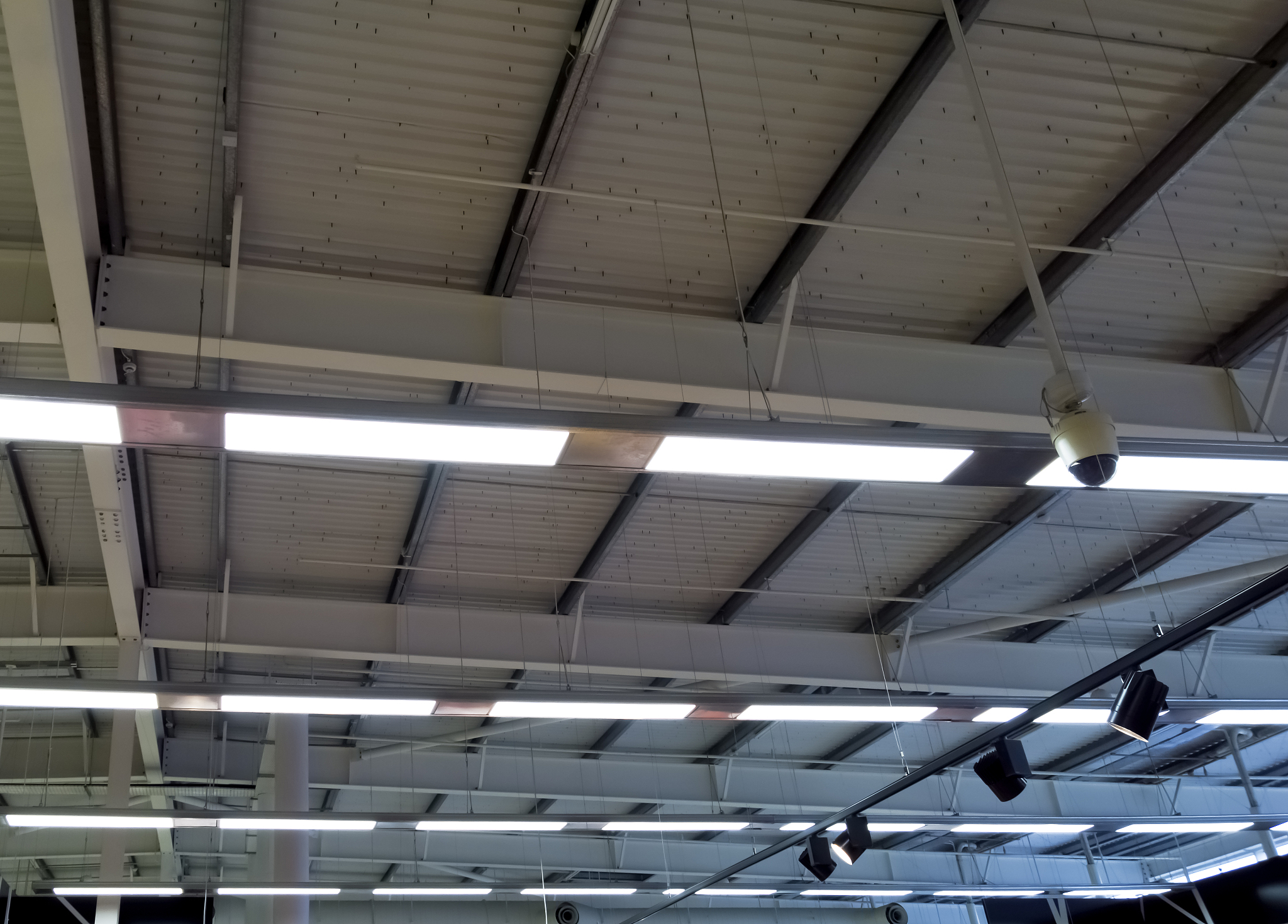 车间防爆应急灯安装步骤及注意事项 - 保障安全生产