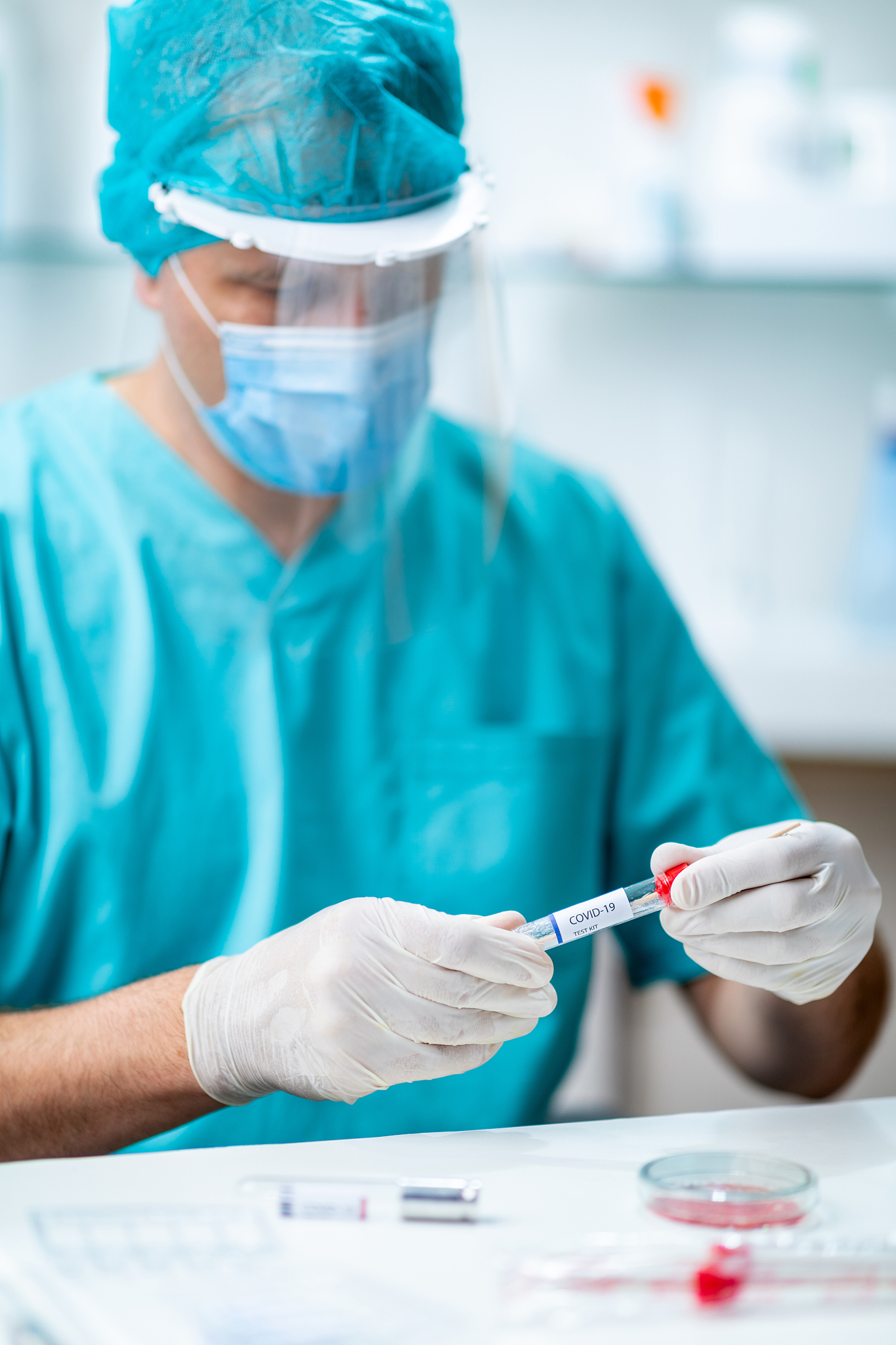 重庆市医药学校专业设置：医学、药学、护理学等多个领域 - 探究专业选择与未来发展