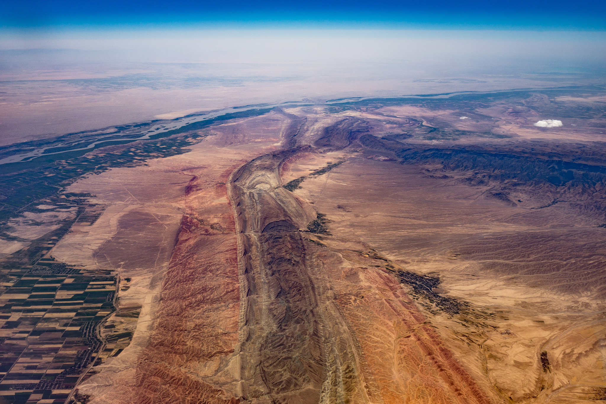 断层复杂程度评价标准：地质调查与工程建设的关键