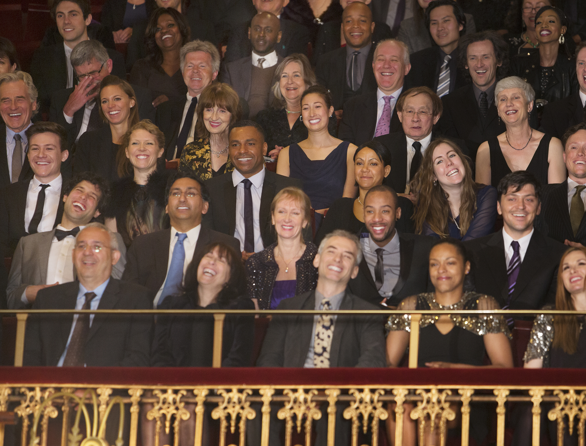 庆祝党的二十大胜利召开的献礼工程翻译成英语