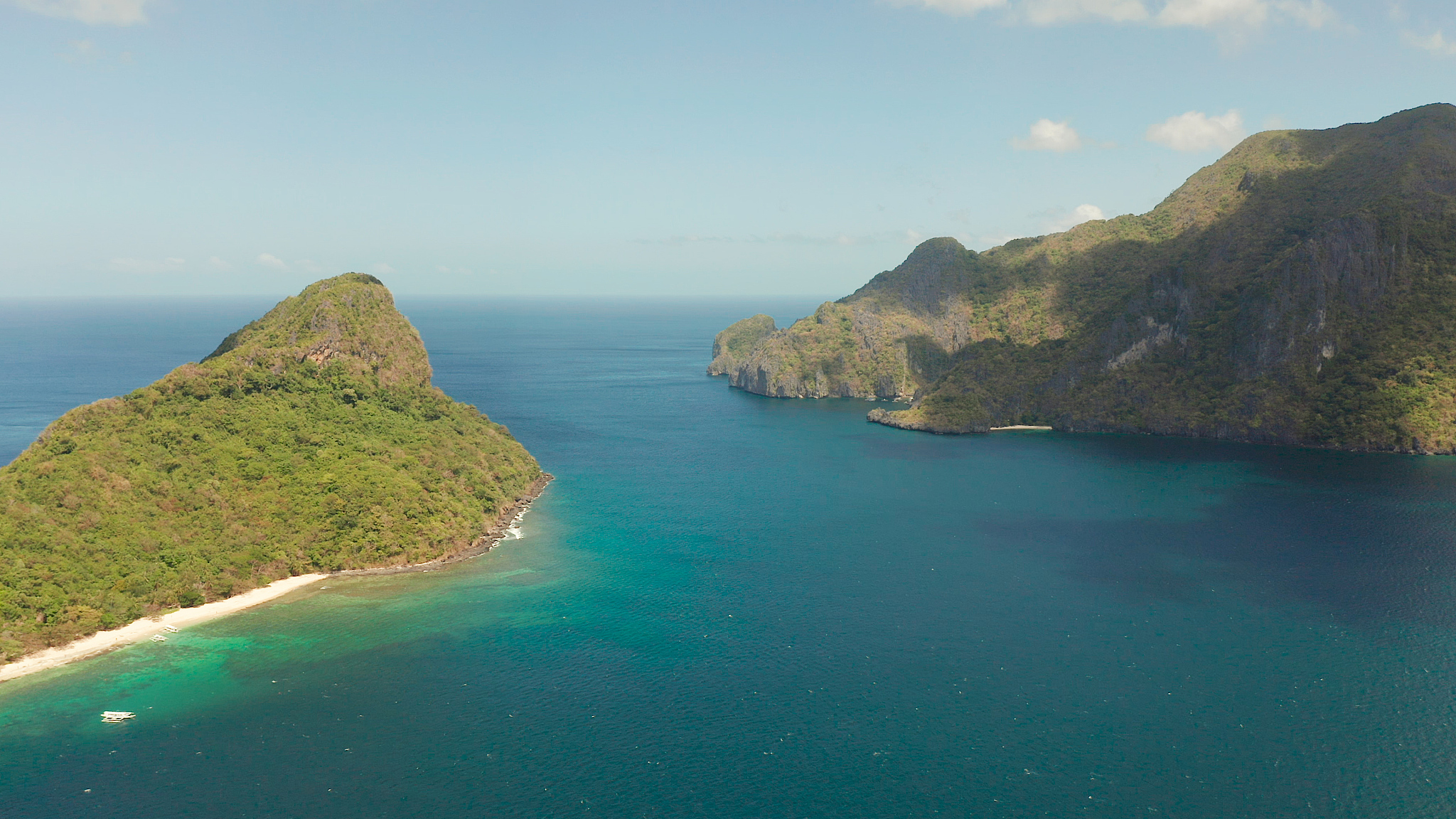 tropical island with sandy beach. el nido, philippines