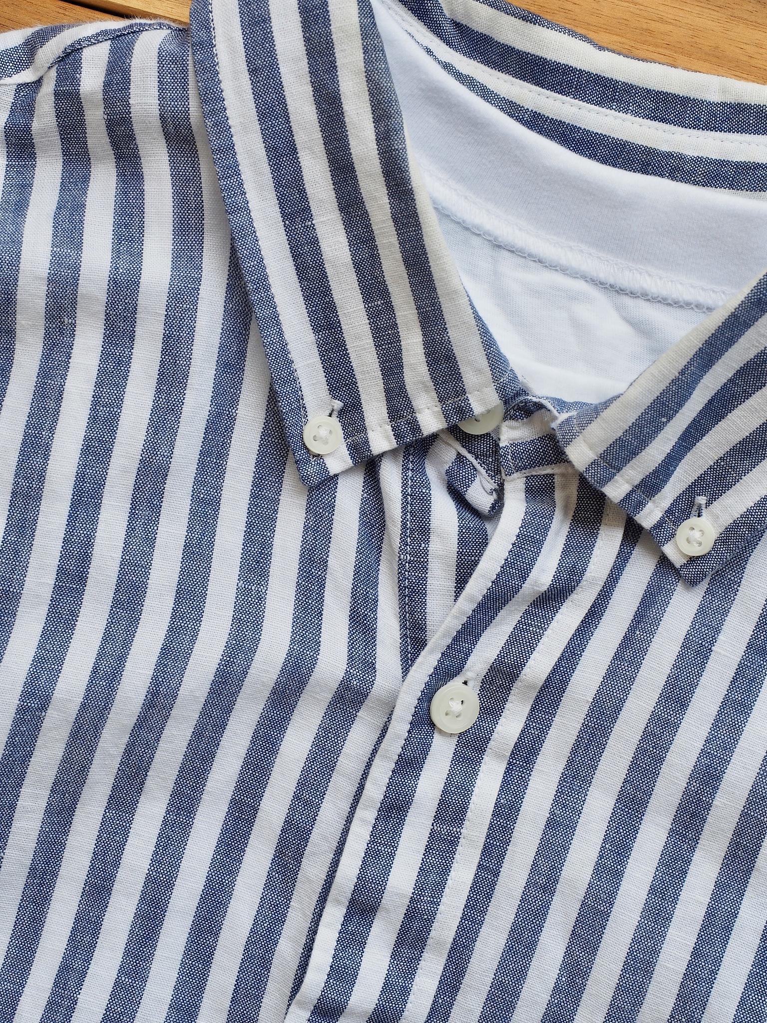 鲁泰纺织: 全球领先的色织面料供应商及服装制造商