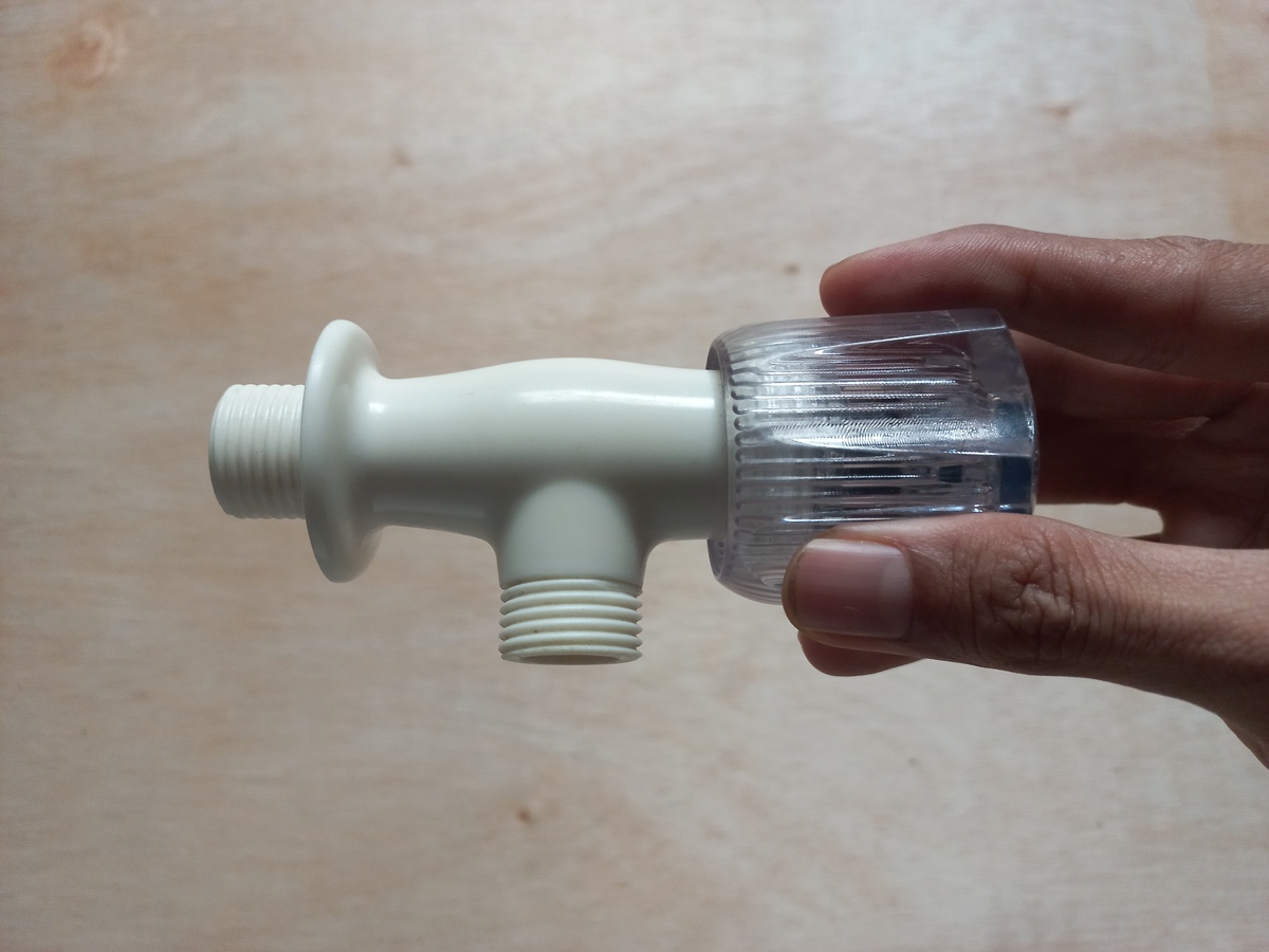 PVC积水处理器侧面小孔功能：排水防腐蚀