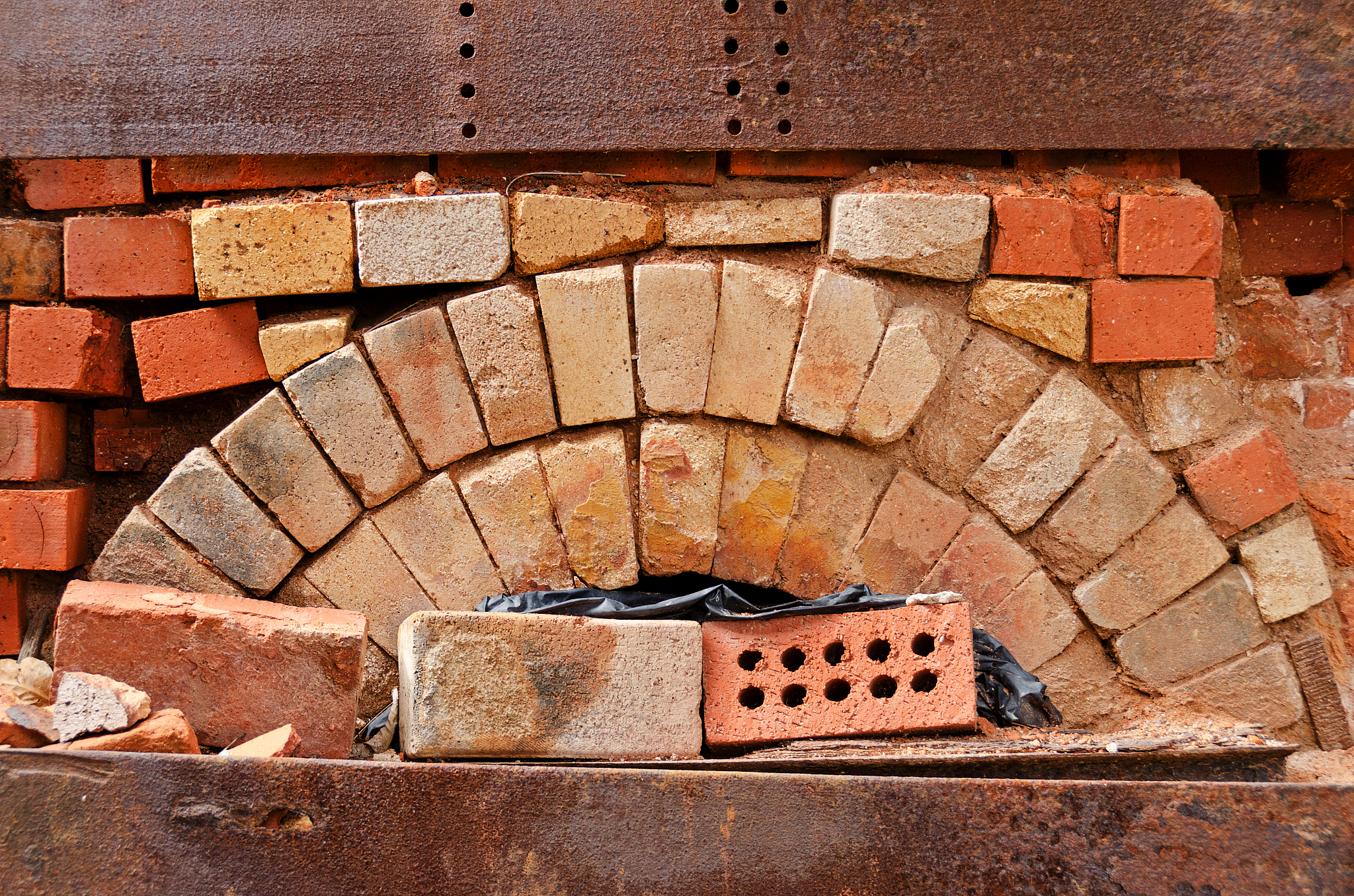 地沟式红砖窑：优缺点分析，利弊权衡